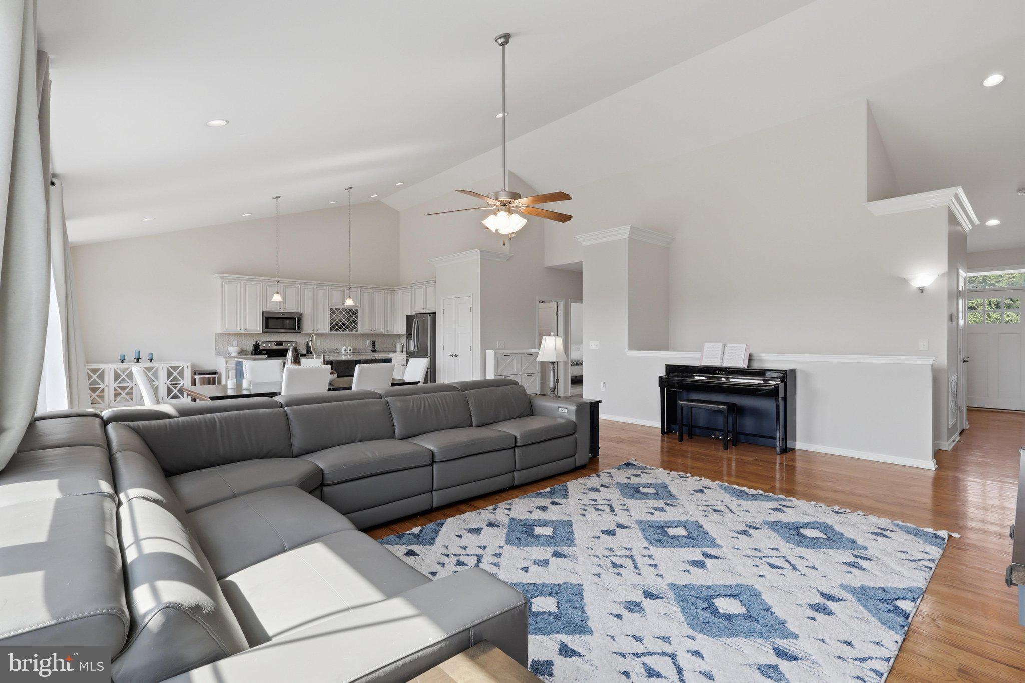 LITTLE GEORGETOWN ESTATES - Residential