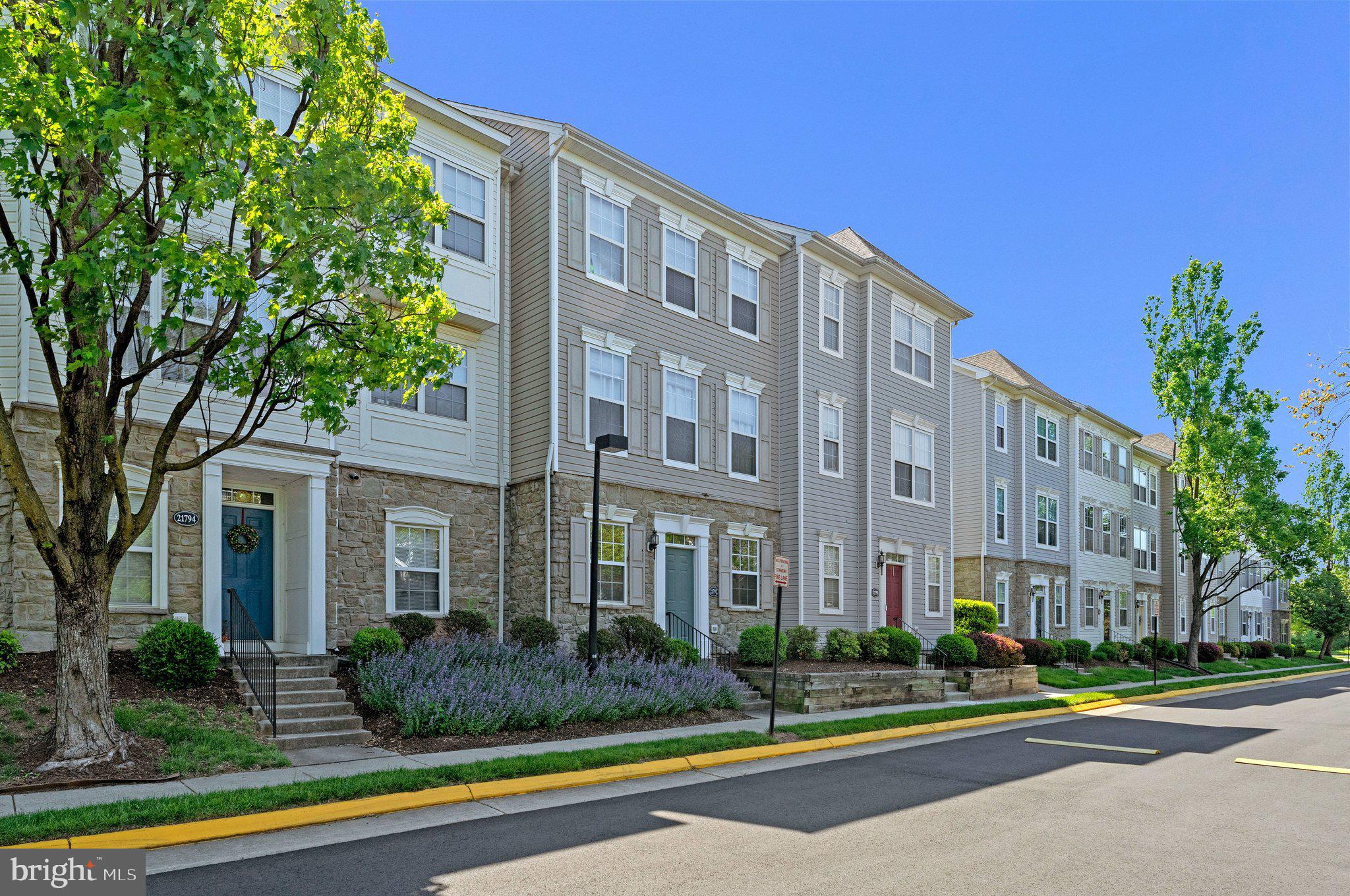 PARKSIDE AT ASHBURN - Residential