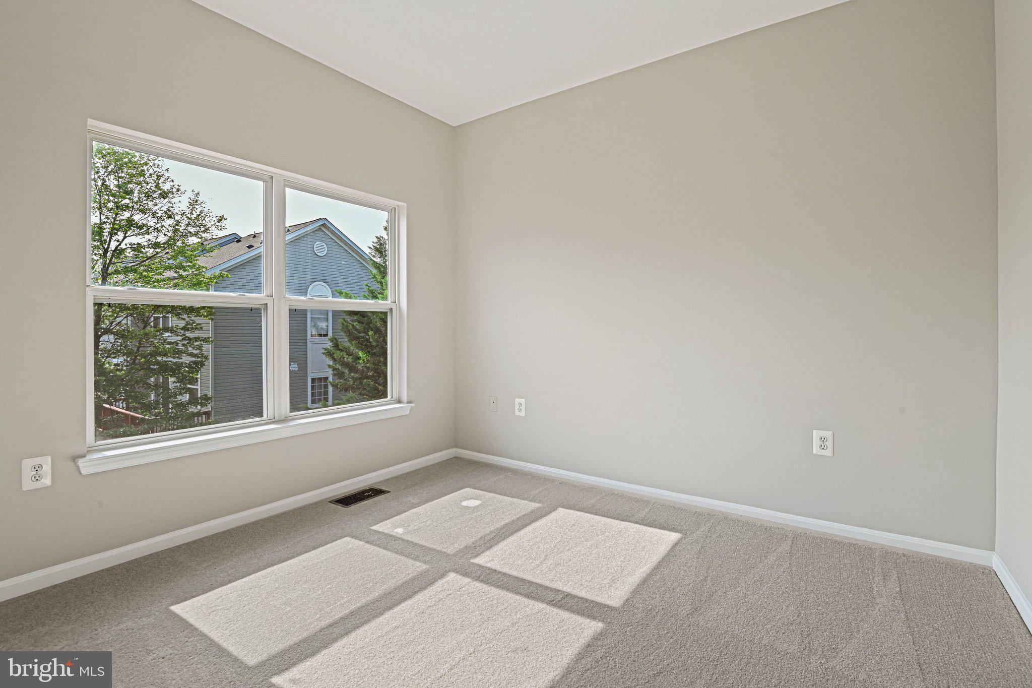 PARKSIDE AT ASHBURN - Residential