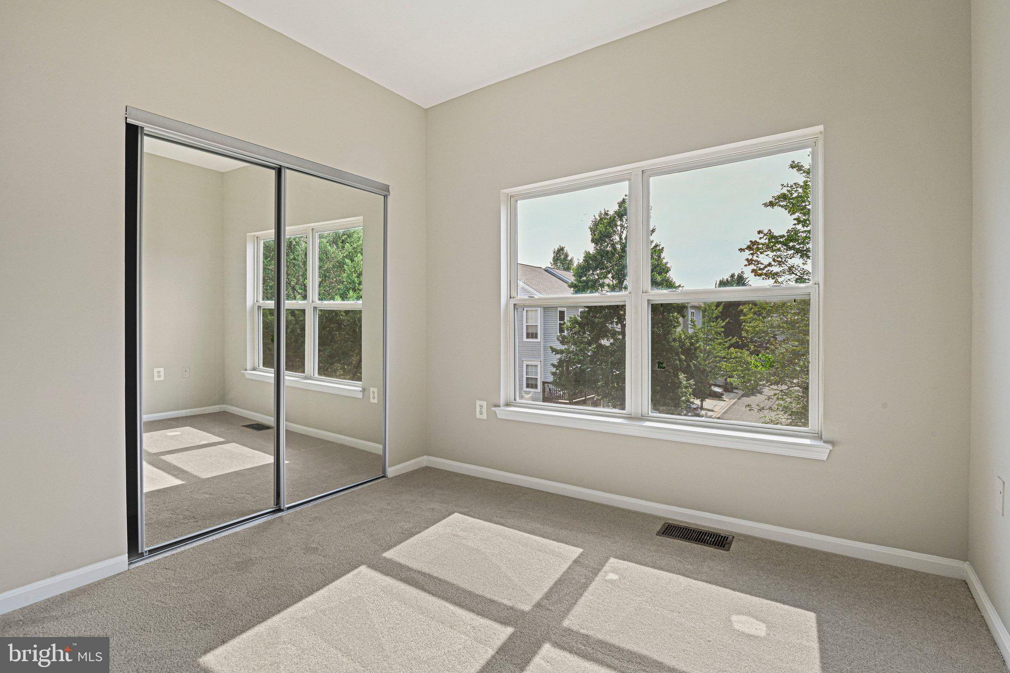 PARKSIDE AT ASHBURN - Residential
