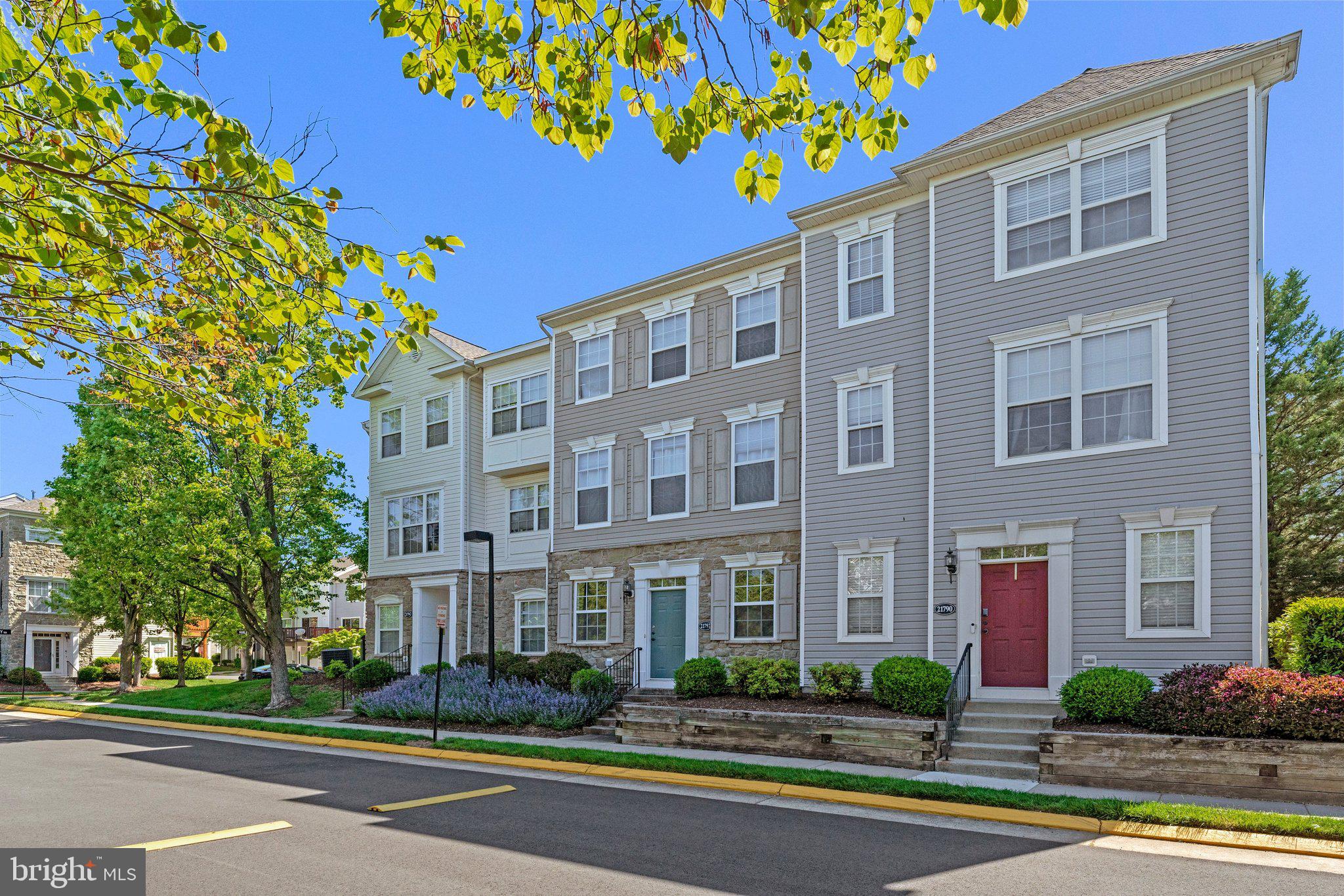 PARKSIDE AT ASHBURN - Residential
