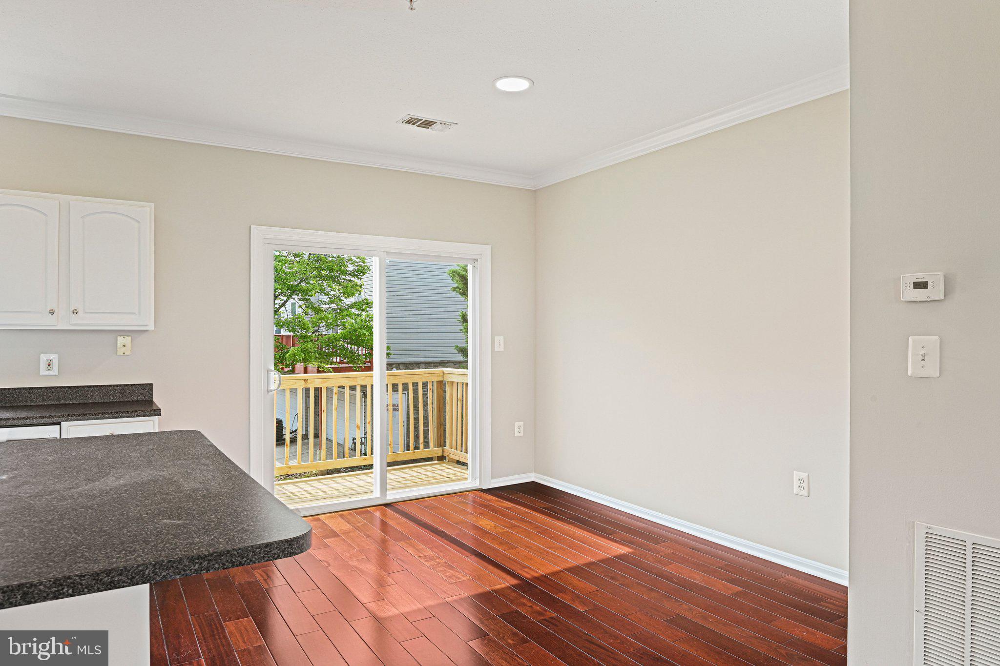 PARKSIDE AT ASHBURN - Residential