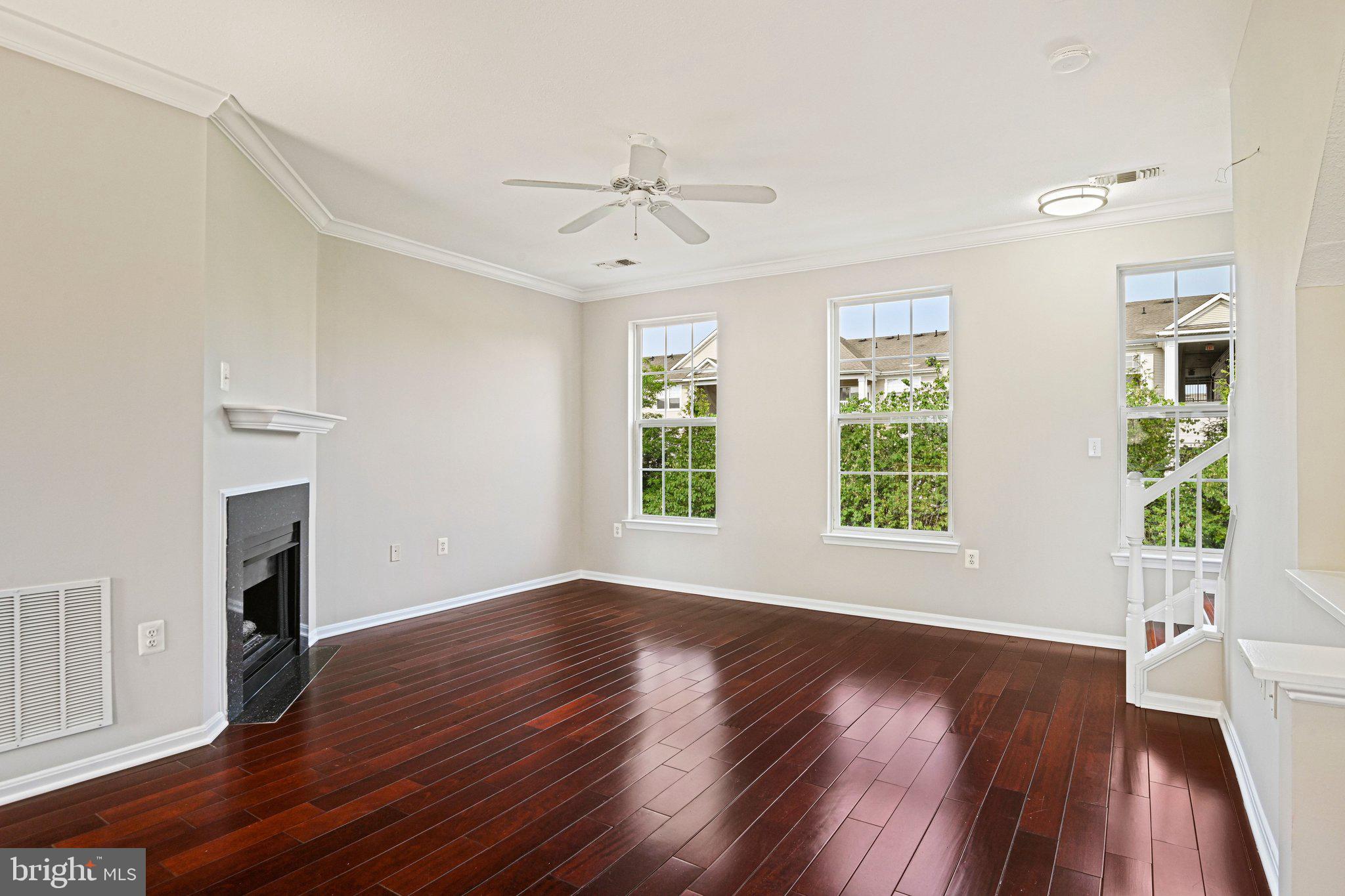 PARKSIDE AT ASHBURN - Residential