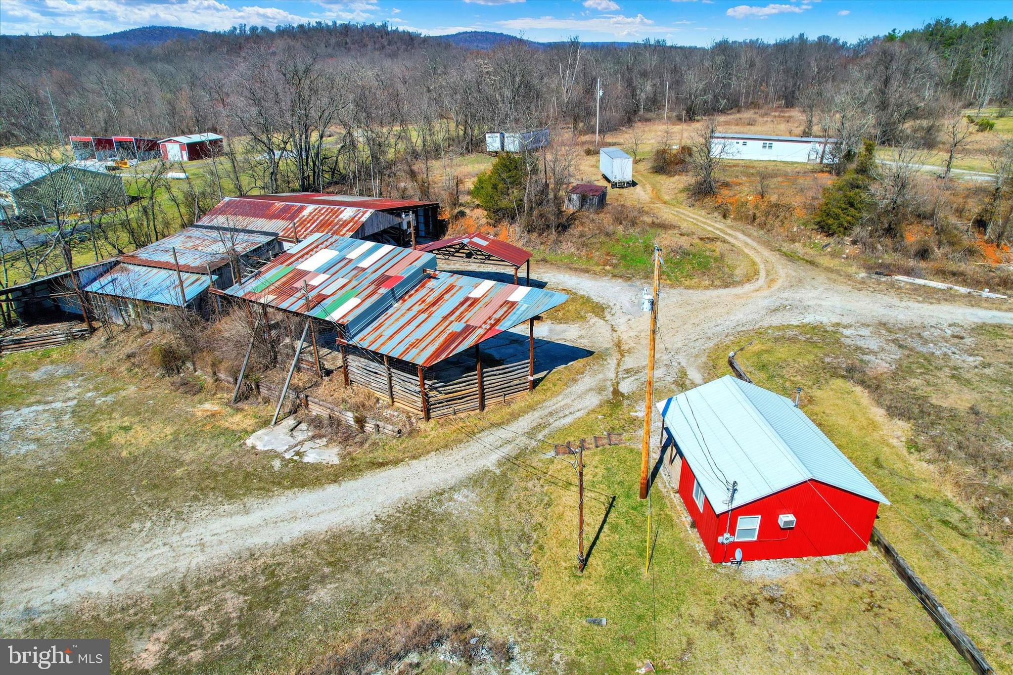 HIGHLAND TOWNSHIP - Commercial Sale