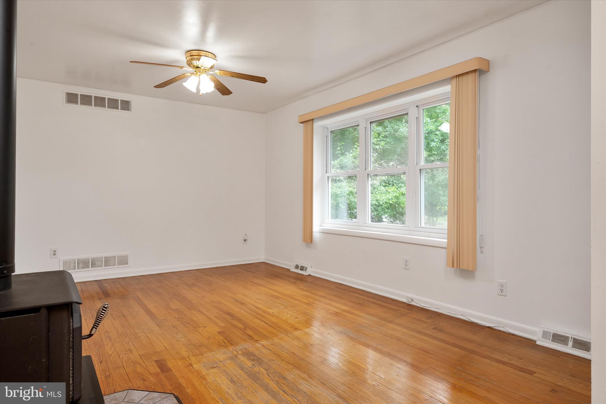 HILLSMERE ESTATES - Residential