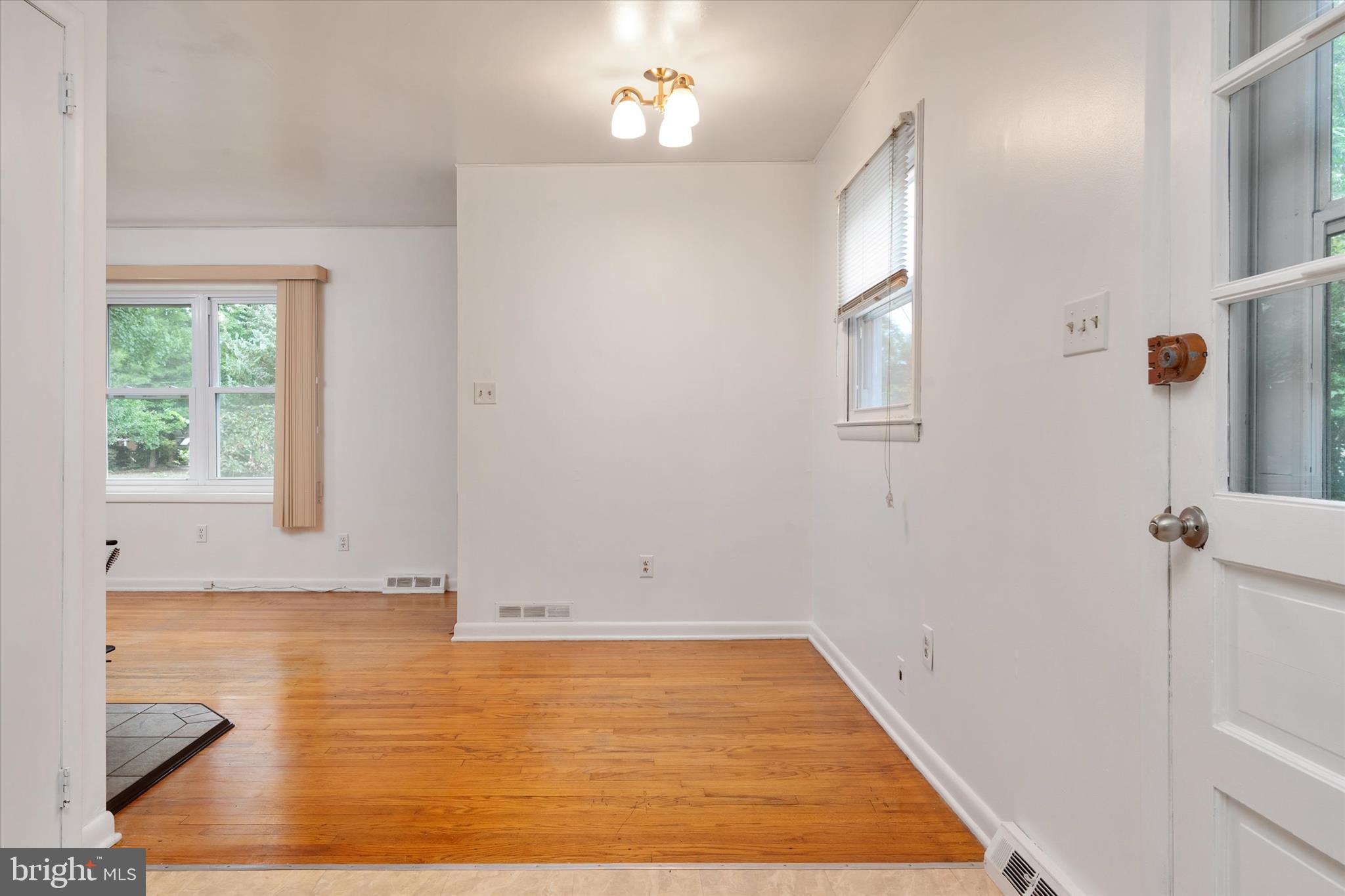 HILLSMERE ESTATES - Residential