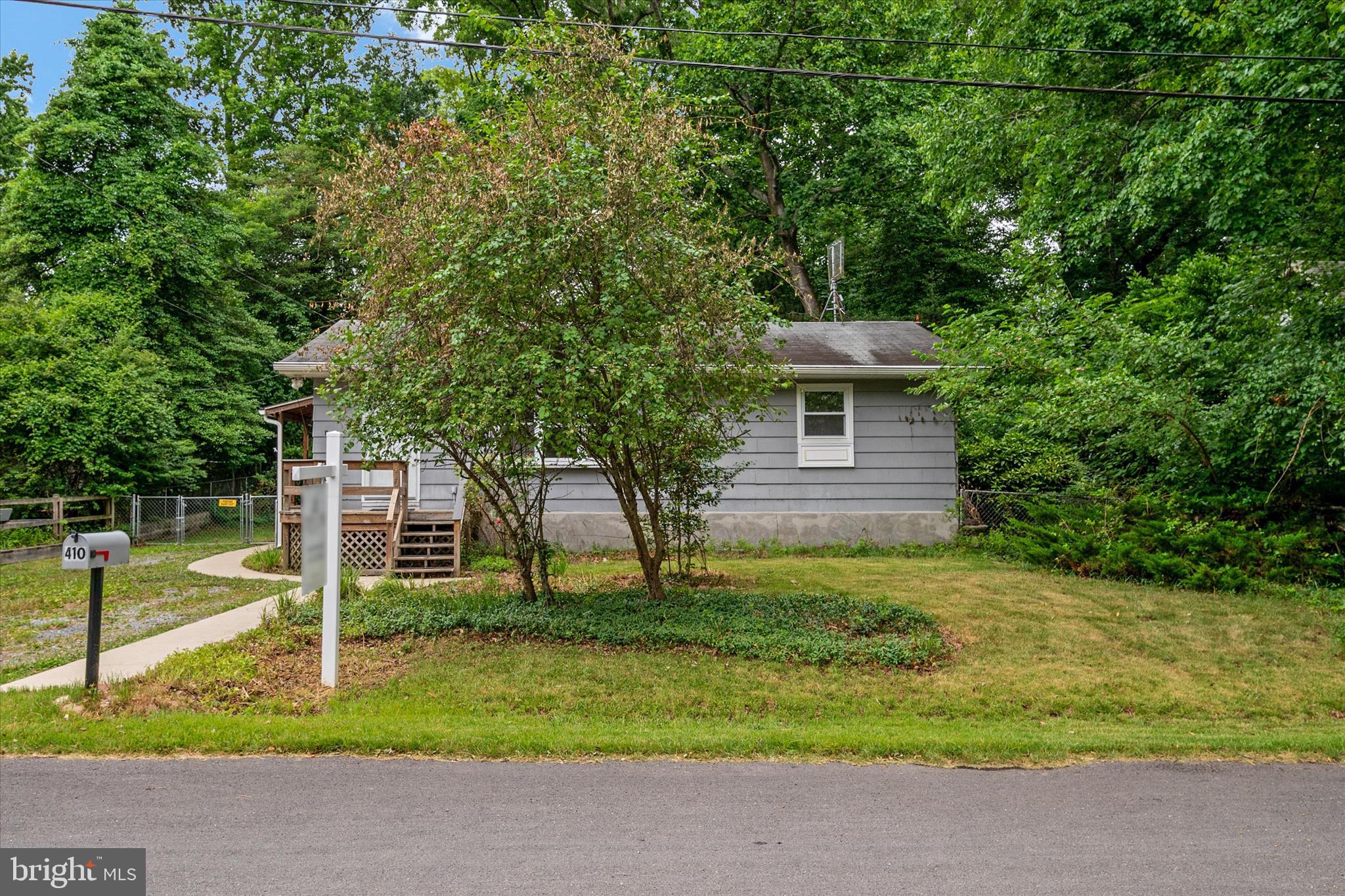 HILLSMERE ESTATES - Residential