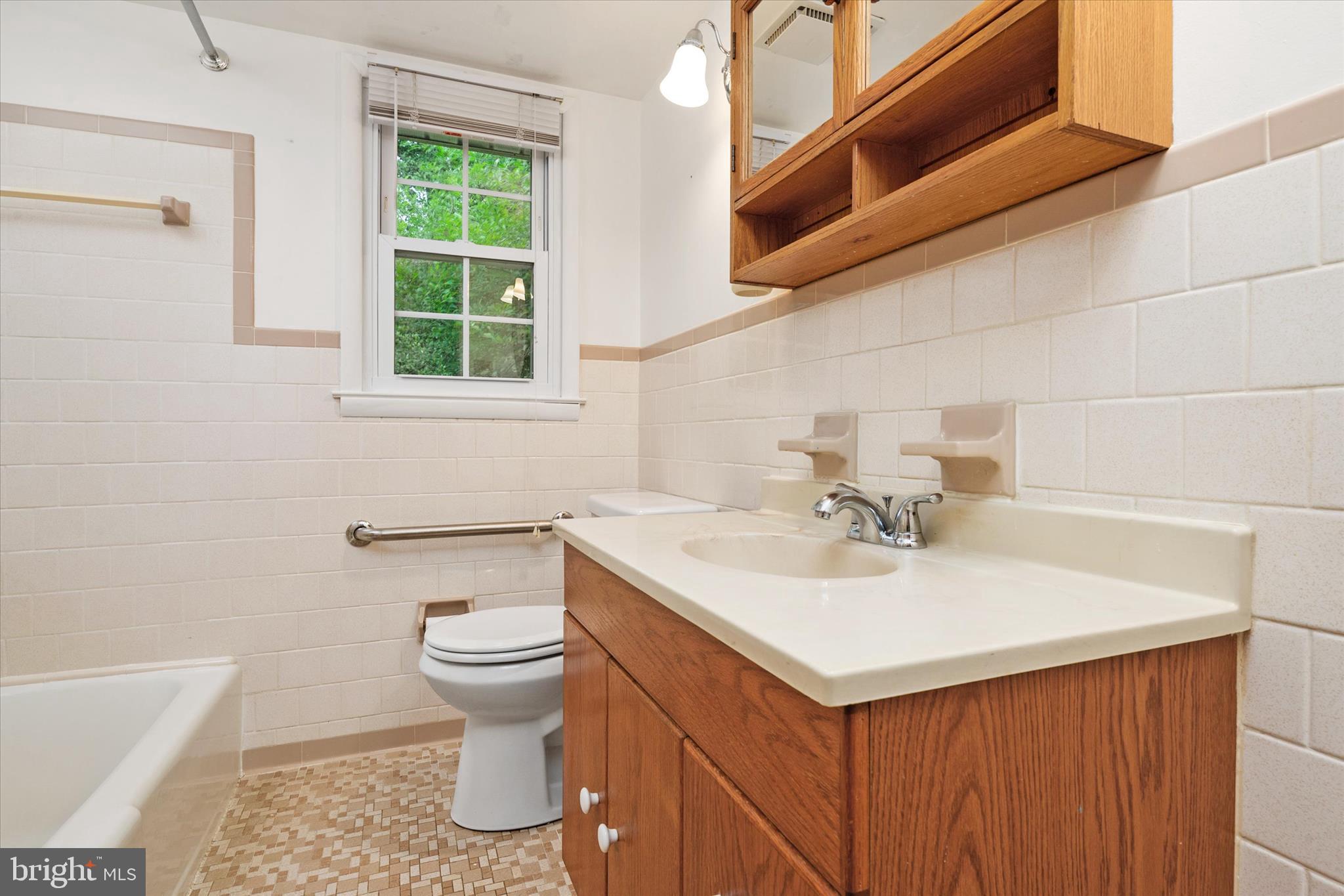 HILLSMERE ESTATES - Residential