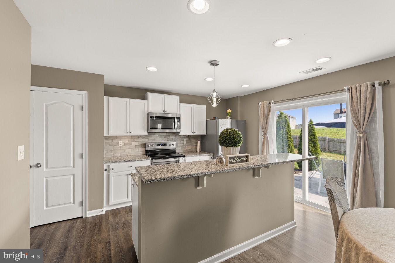 MORNING DOVE ESTATES - Residential