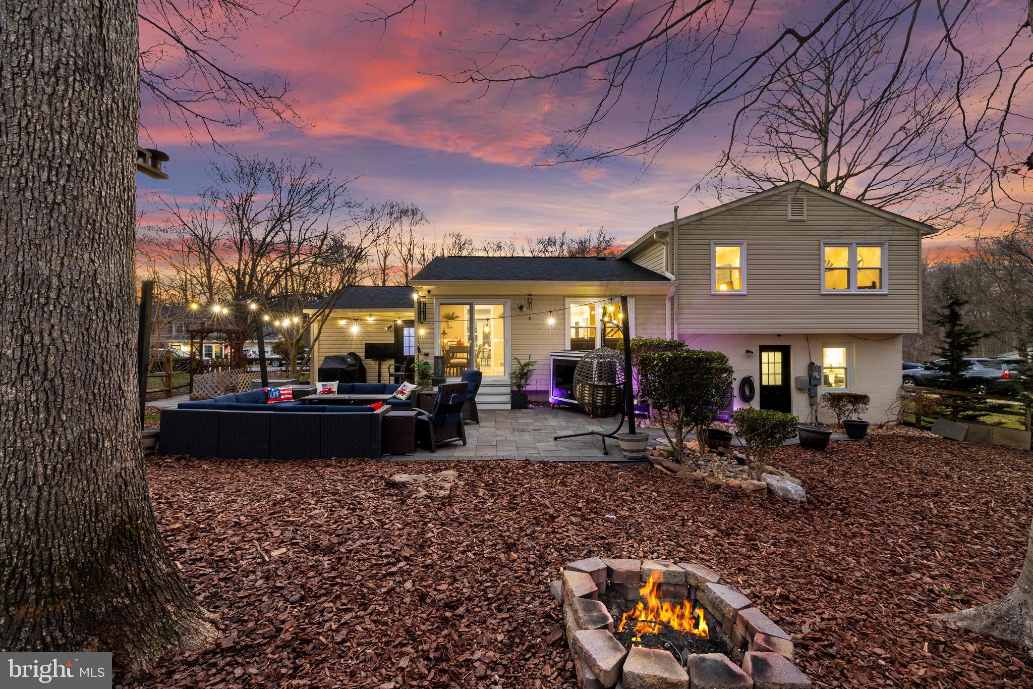 LAKE RIDGE/PROMONTRY OAK - Residential