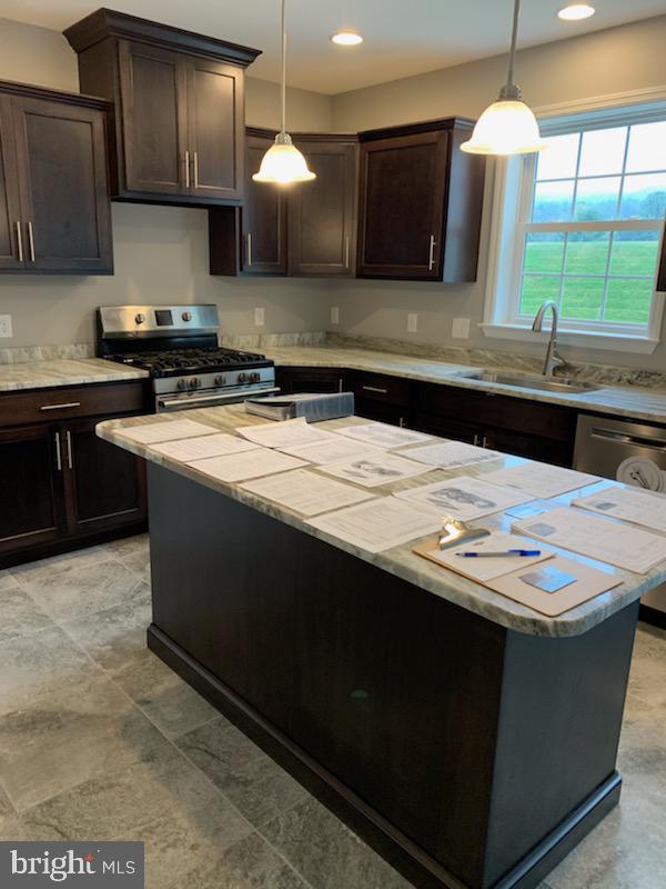 WILLOW CREST - Residential