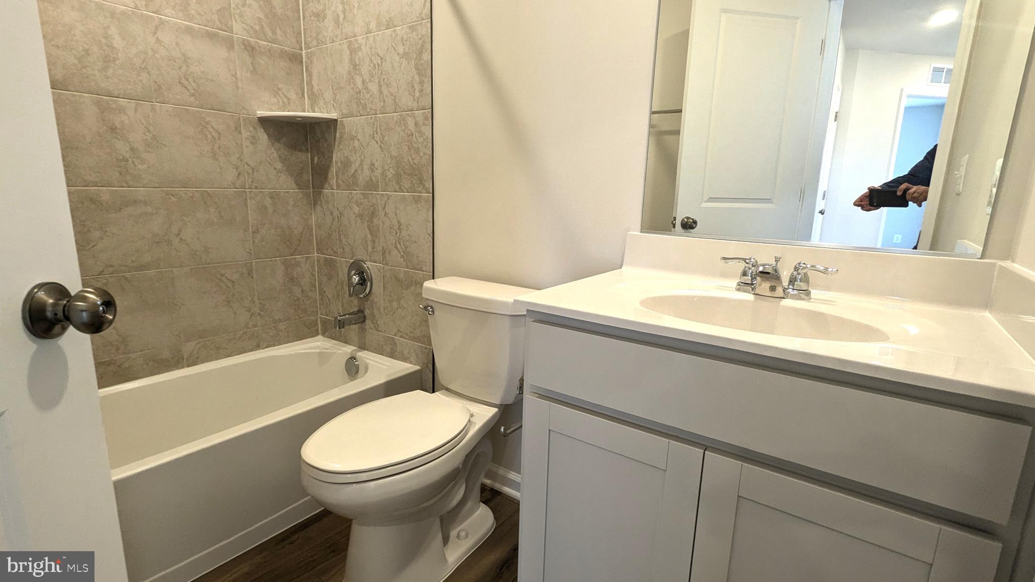 WILLOW GLEN - Residential Lease