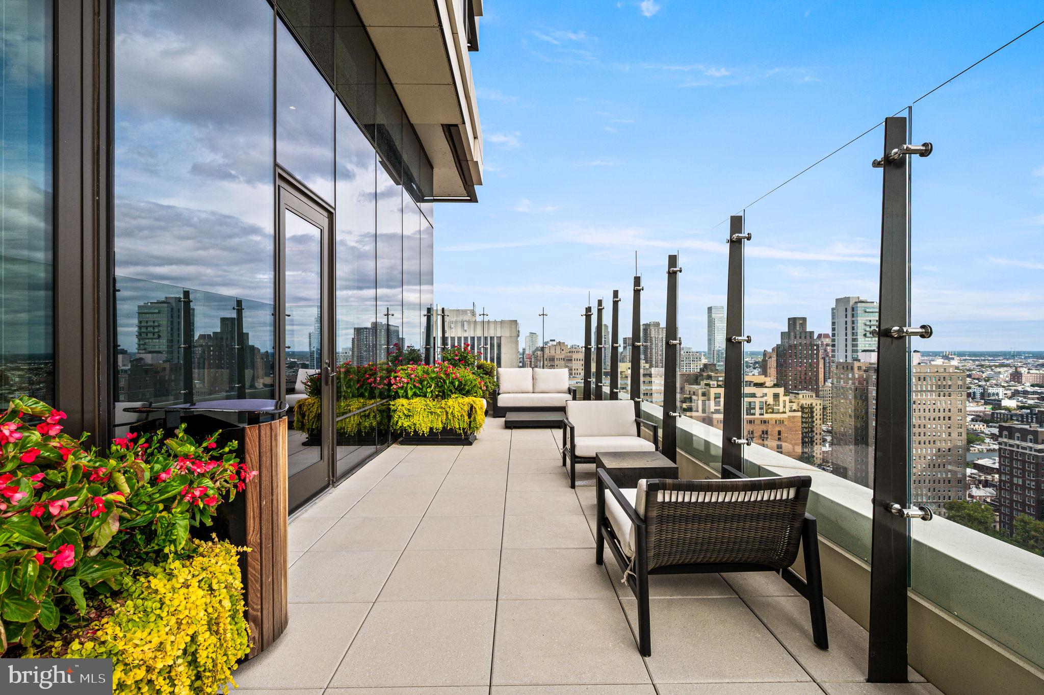 RITTENHOUSE SQUARE - Residential