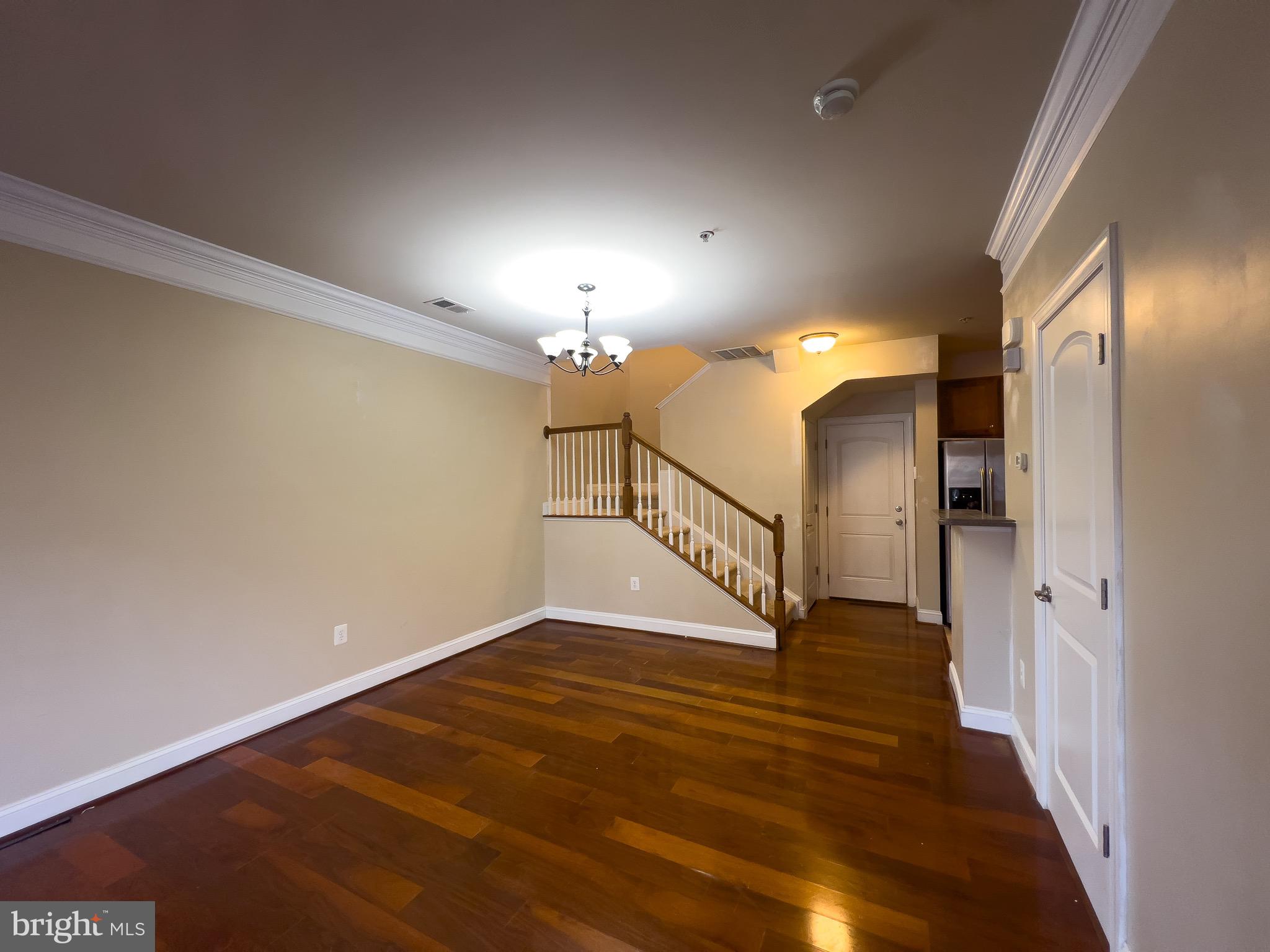 POTOMAC CLUB CONDOMINIUMS - Residential