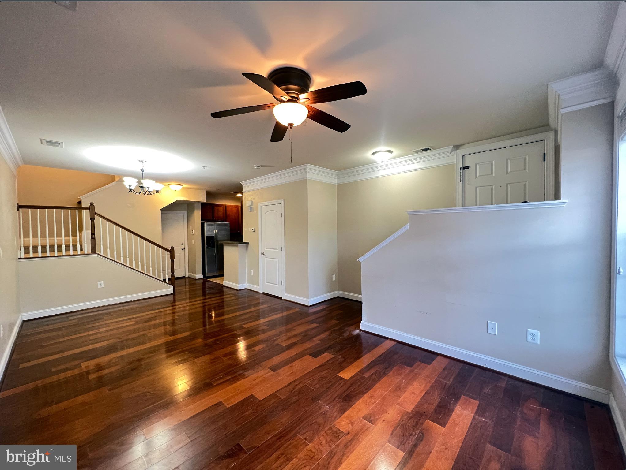POTOMAC CLUB CONDOMINIUMS - Residential