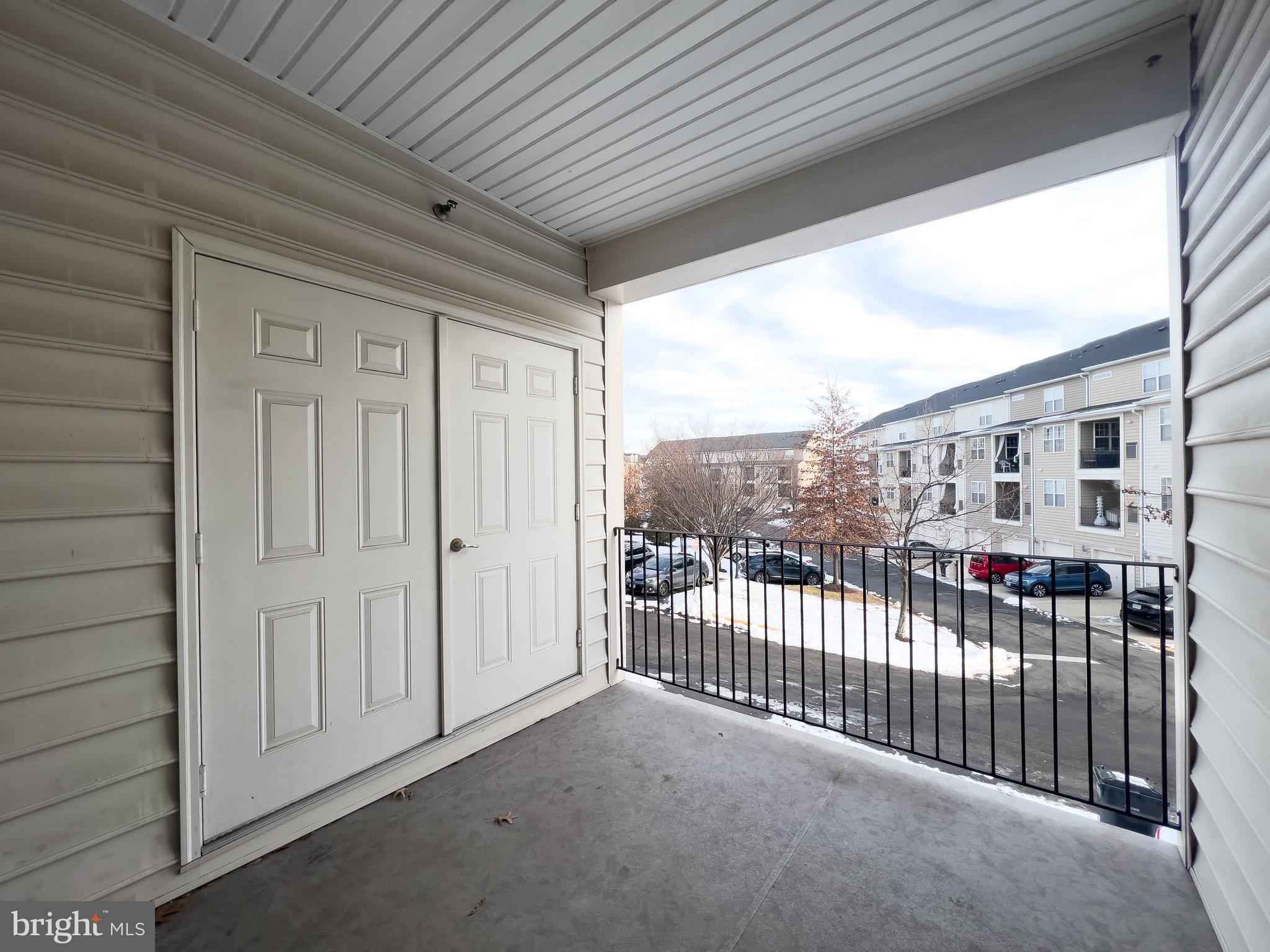 POTOMAC CLUB CONDOMINIUMS - Residential