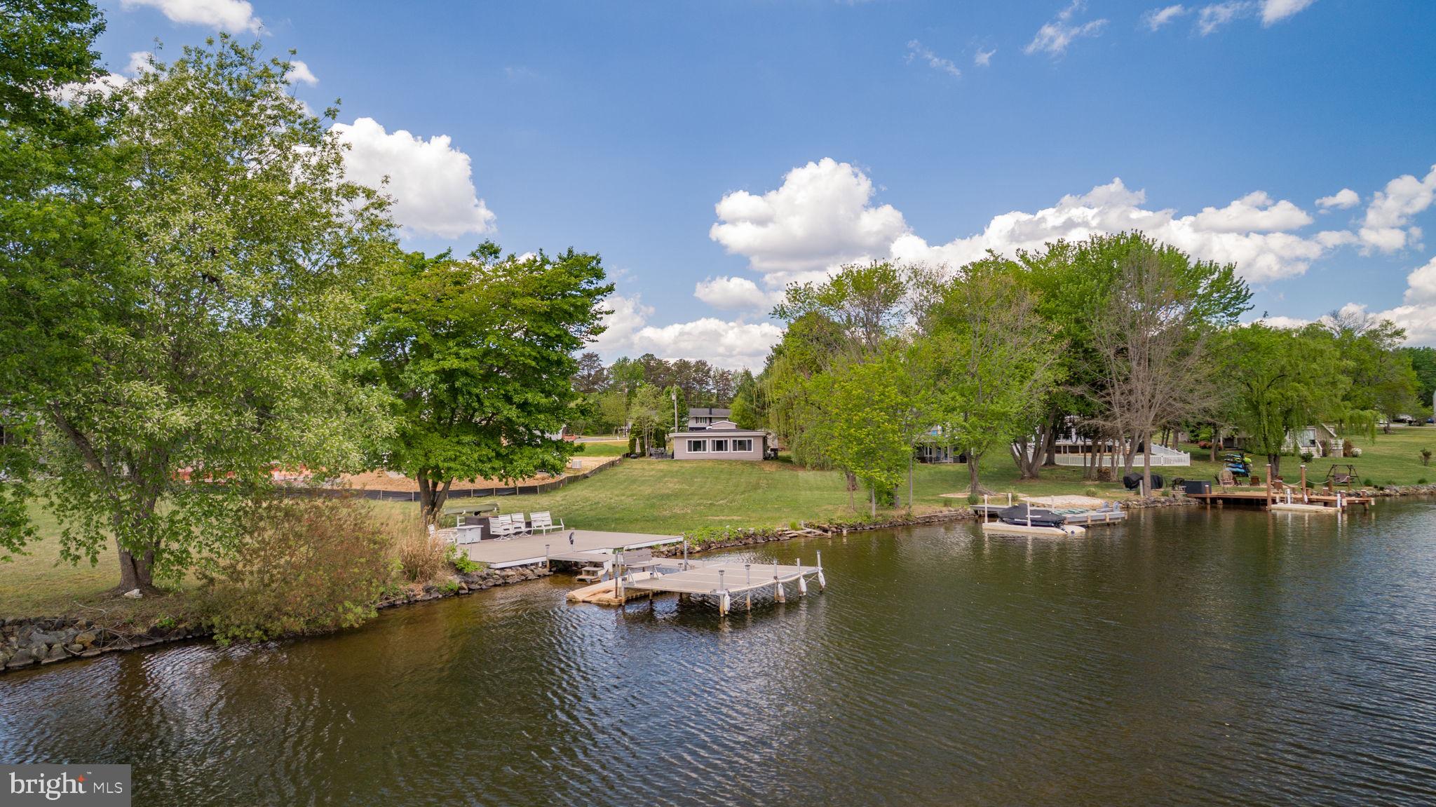LAKE CAROLINE - Residential