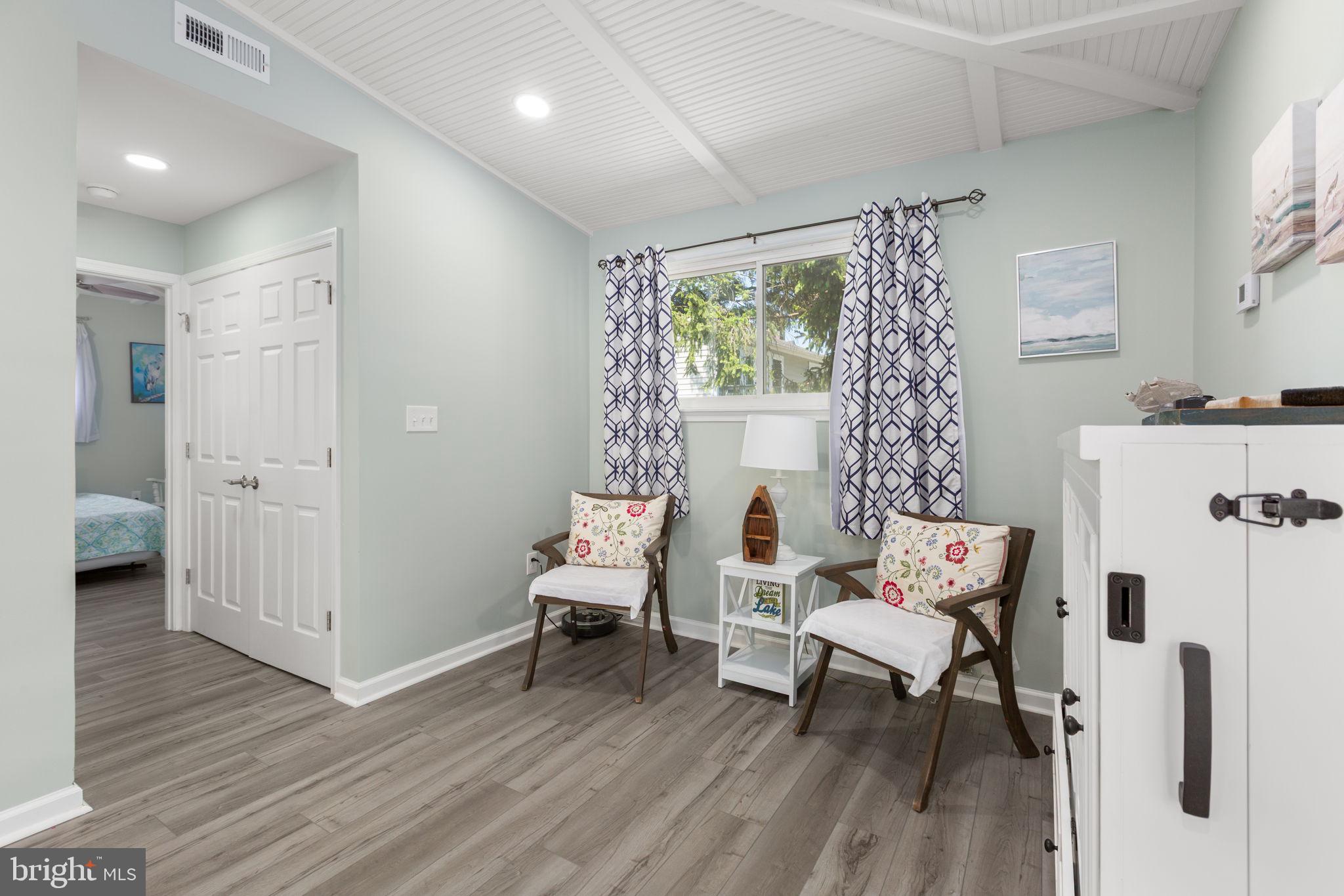LAKE CAROLINE - Residential
