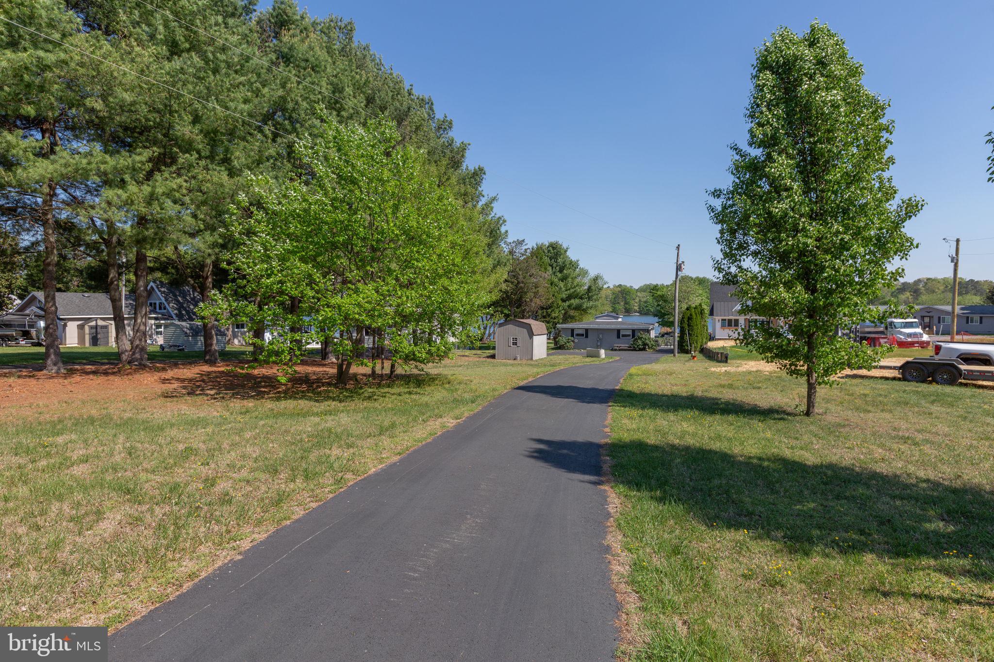 LAKE CAROLINE - Residential