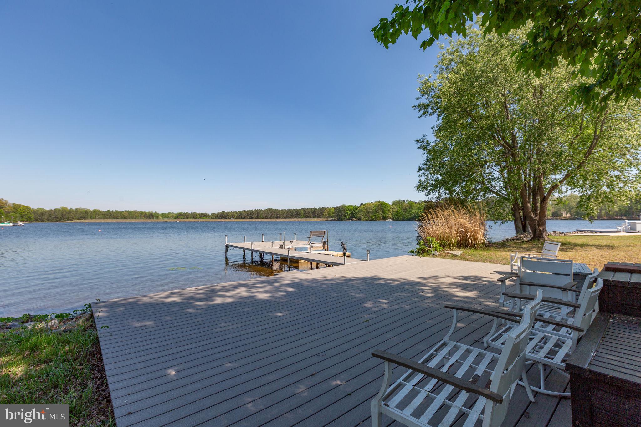 LAKE CAROLINE - Residential