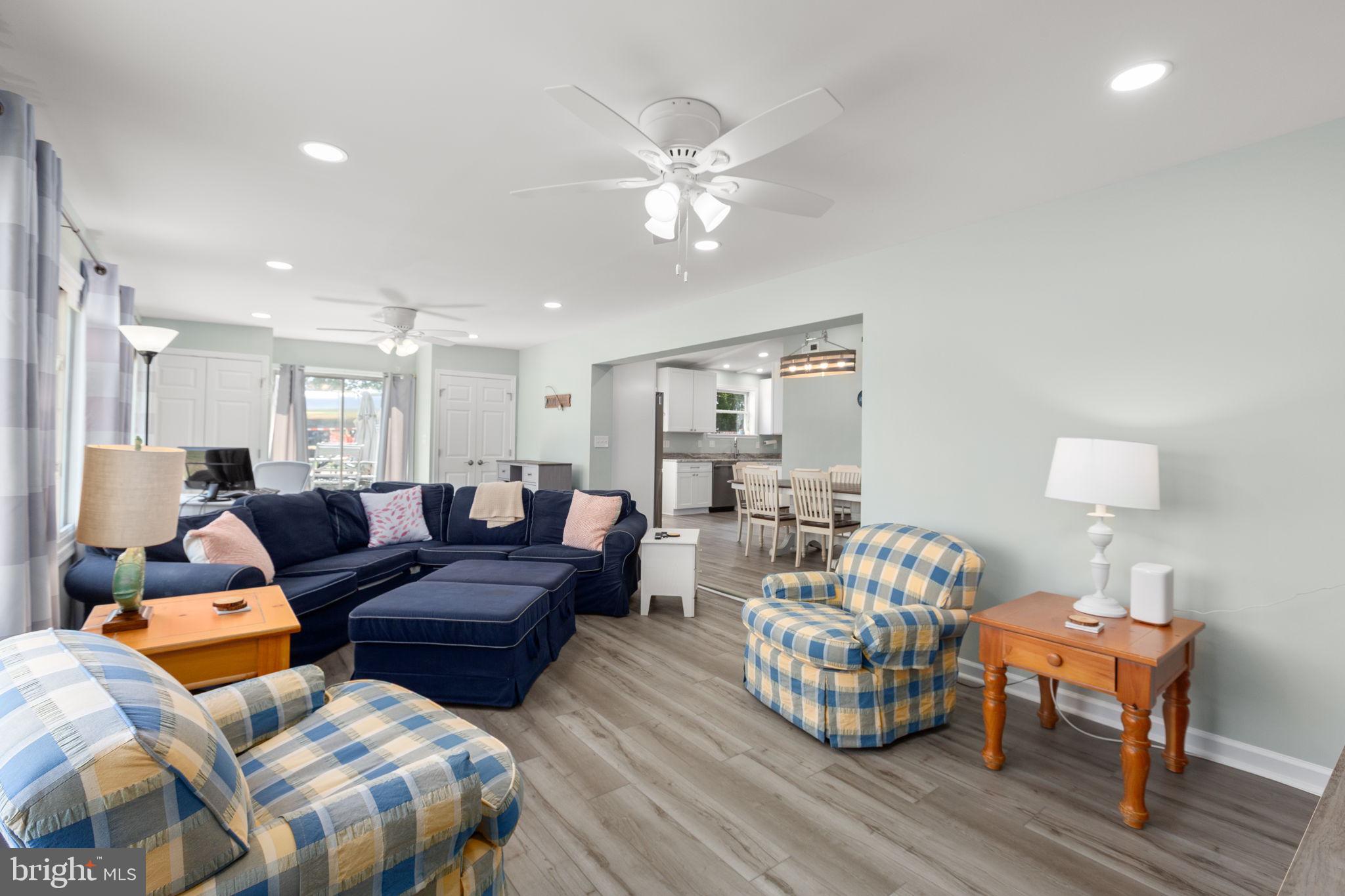 LAKE CAROLINE - Residential
