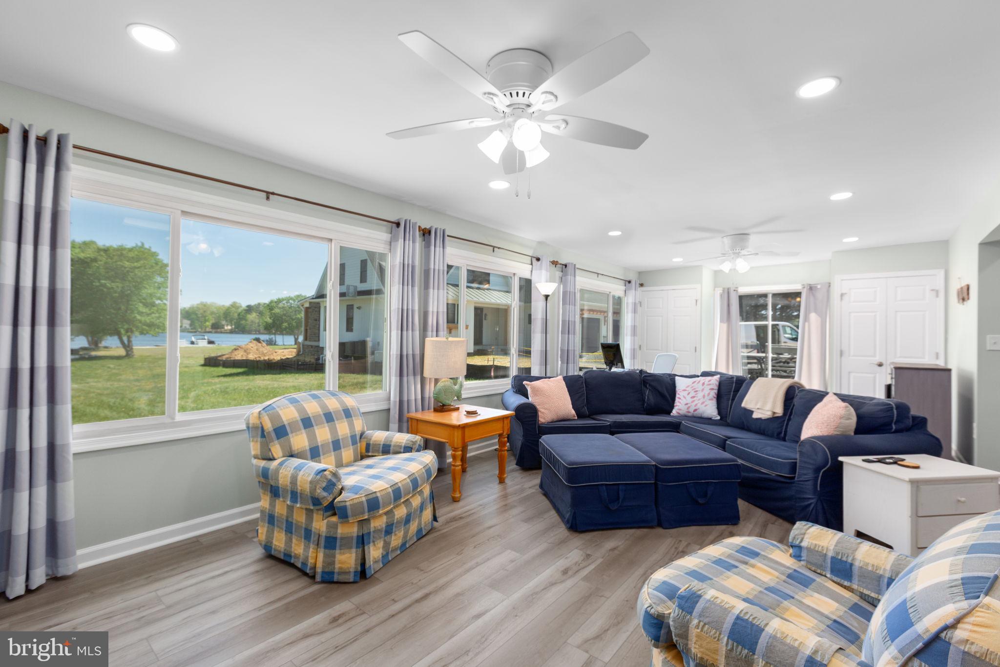 LAKE CAROLINE - Residential