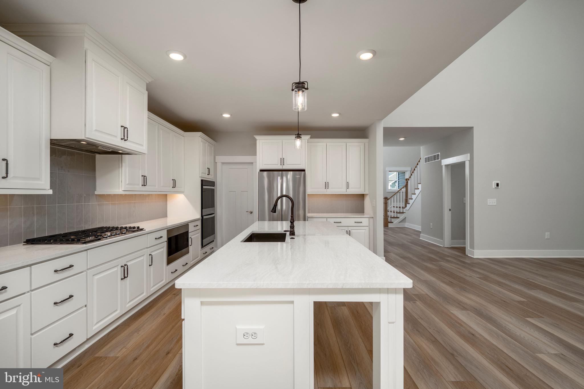 EAST GATE - Residential