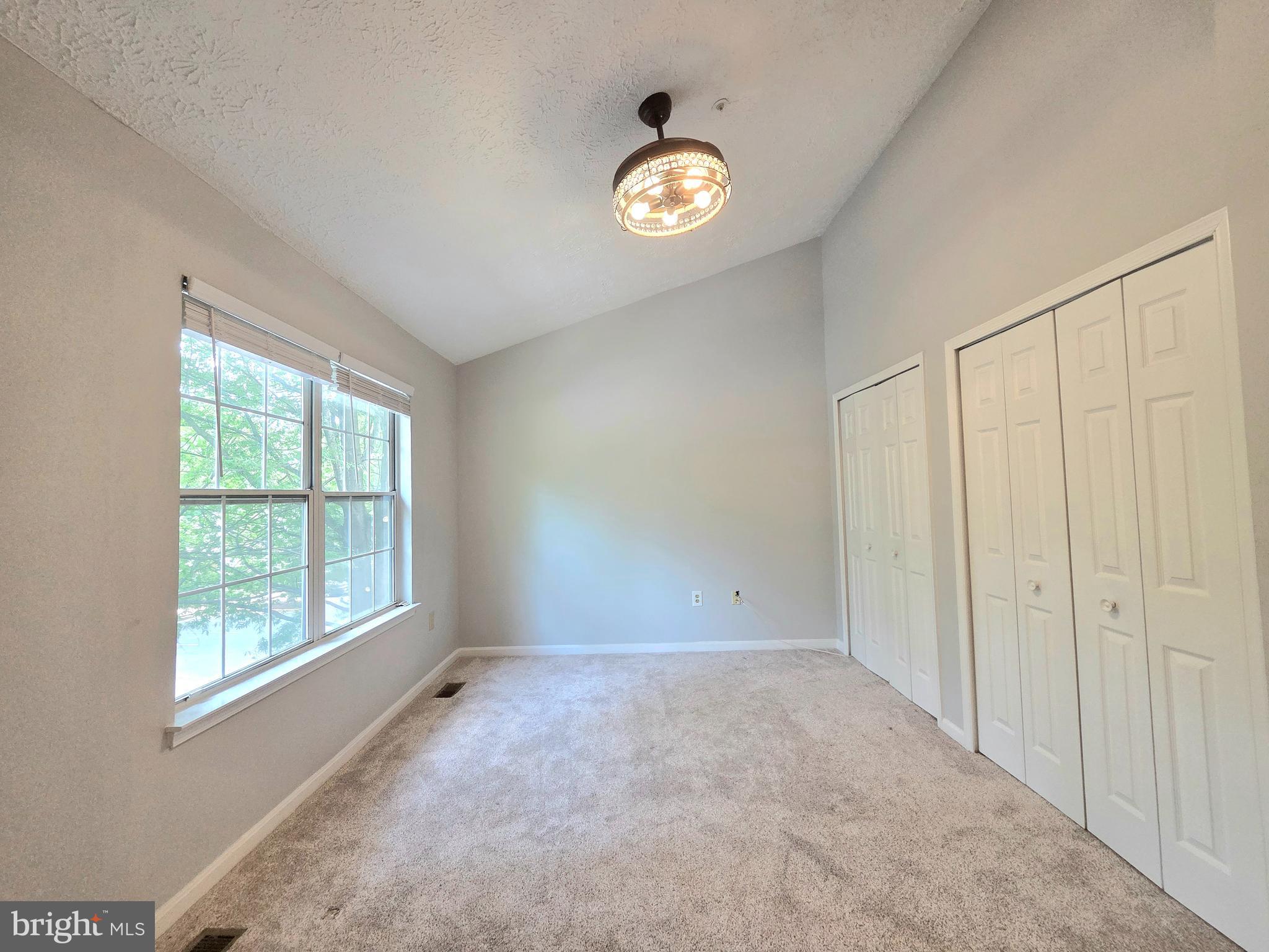 HILL OAKS CONDO - Residential Lease