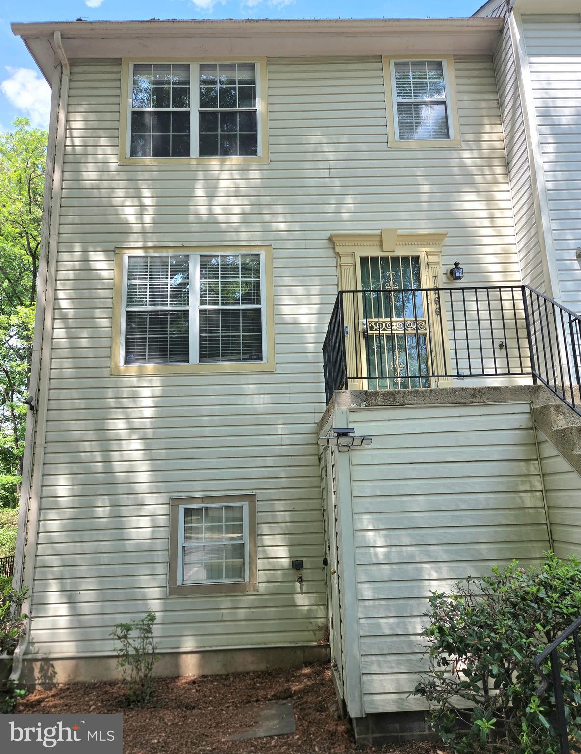 HILL OAKS CONDO - Residential Lease