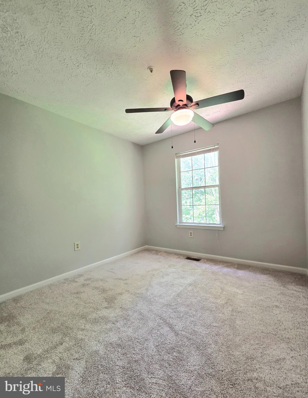 HILL OAKS CONDO - Residential Lease