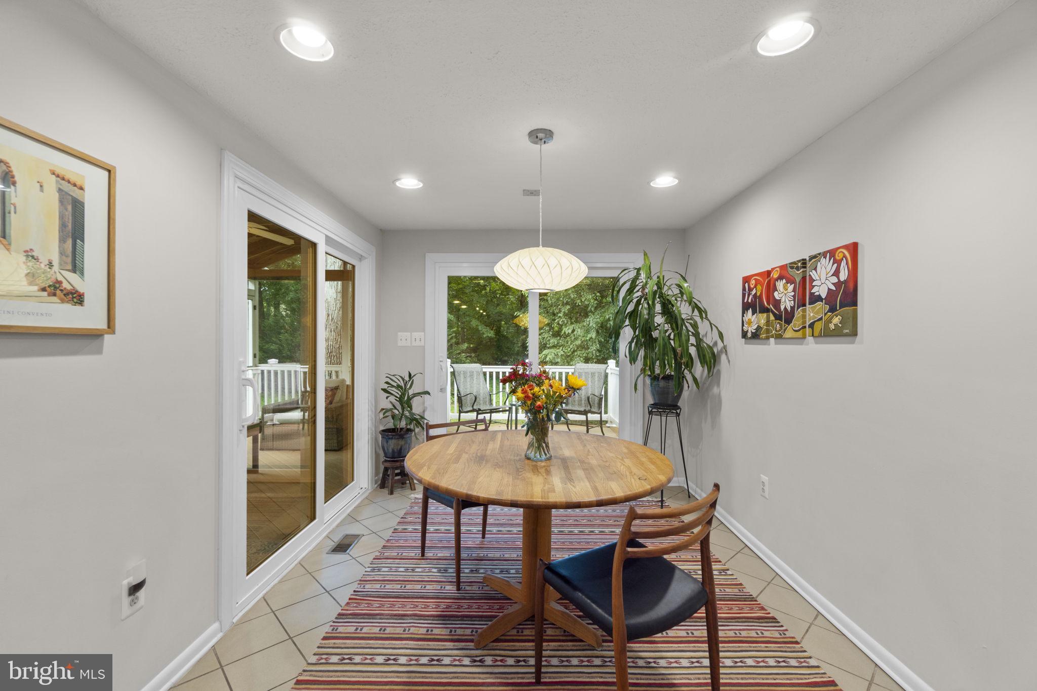 VILLAGE OF HICKORY RIDGE - Residential