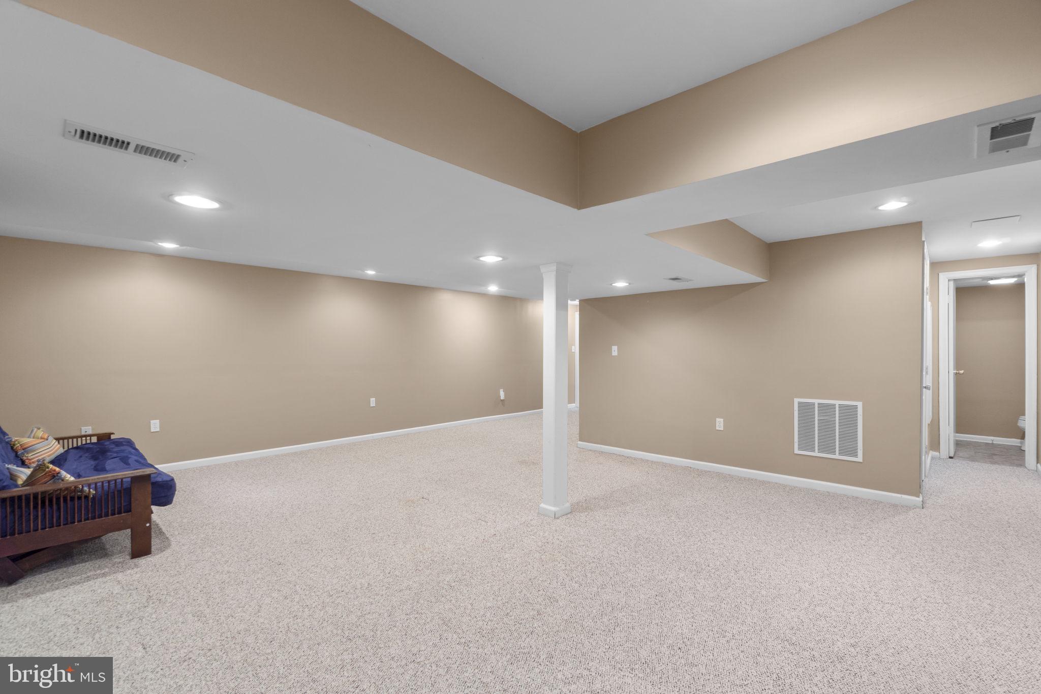 VILLAGE OF HICKORY RIDGE - Residential