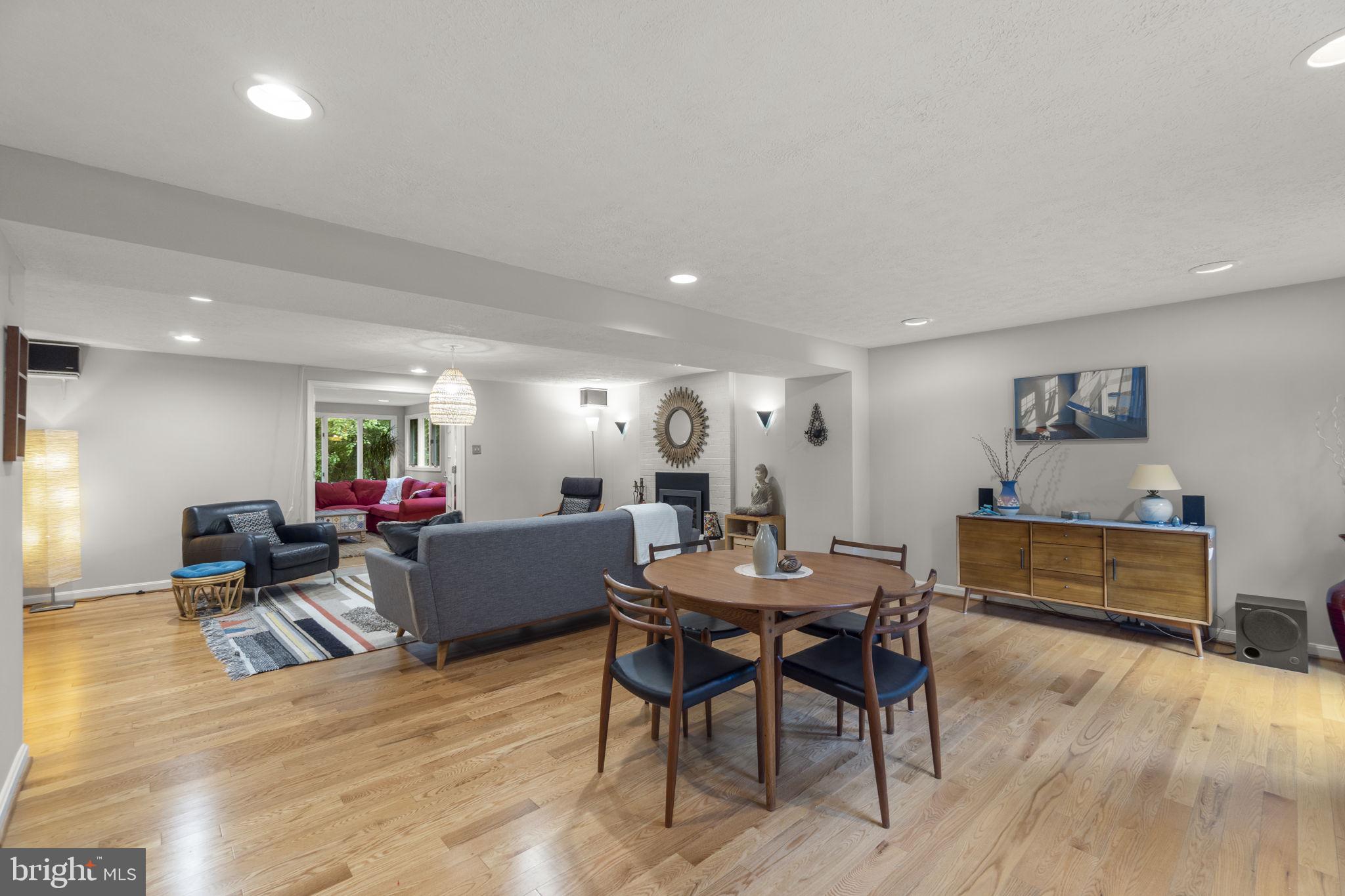 VILLAGE OF HICKORY RIDGE - Residential
