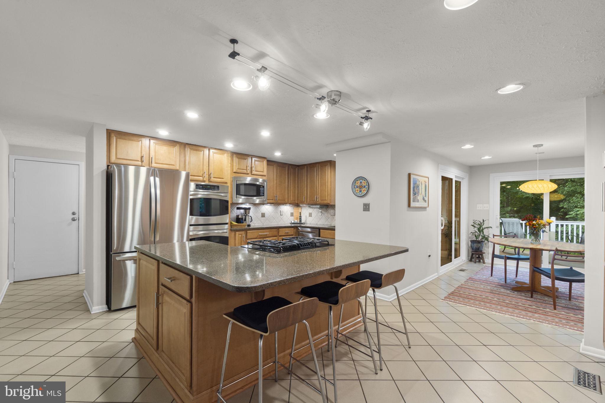 VILLAGE OF HICKORY RIDGE - Residential