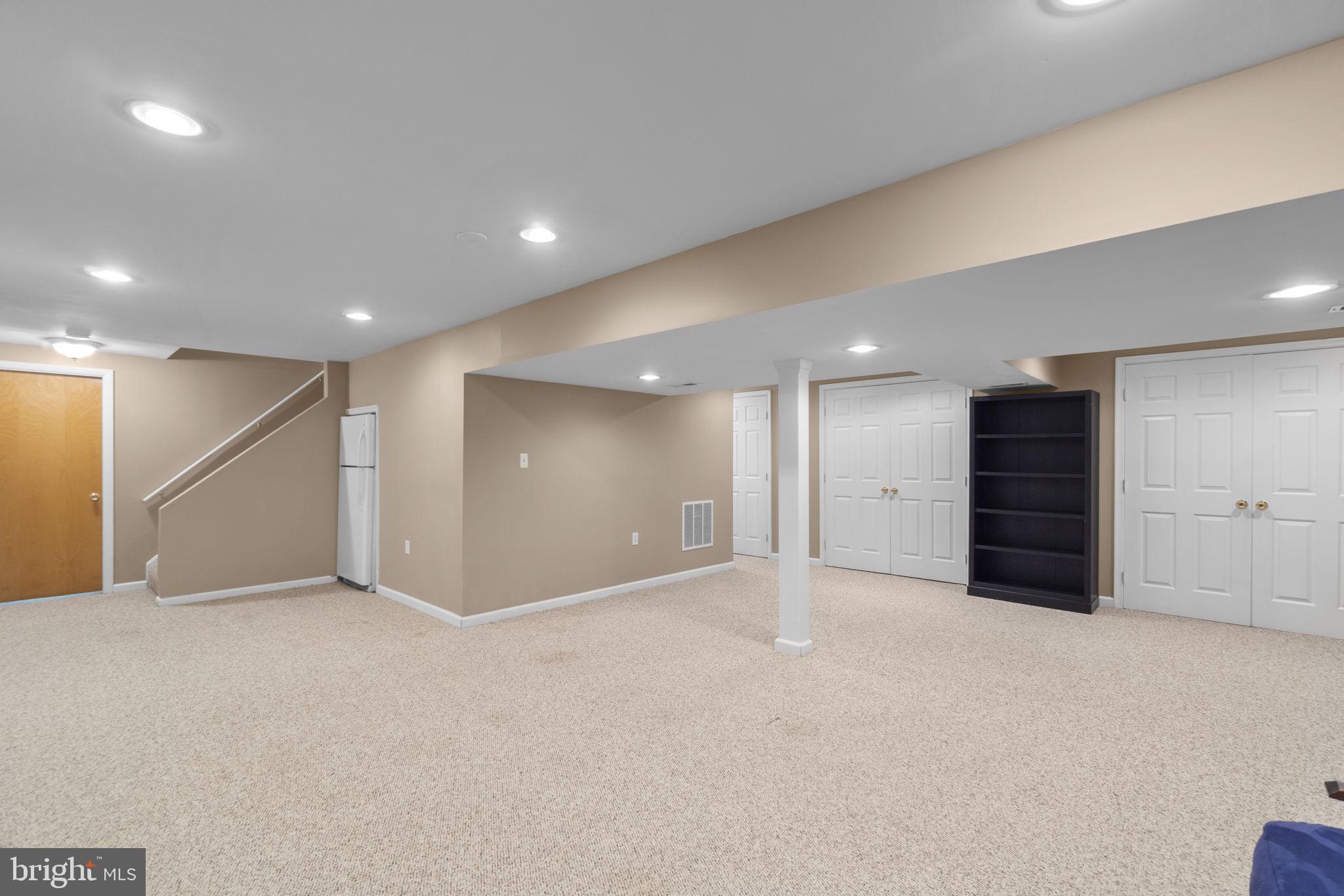 VILLAGE OF HICKORY RIDGE - Residential