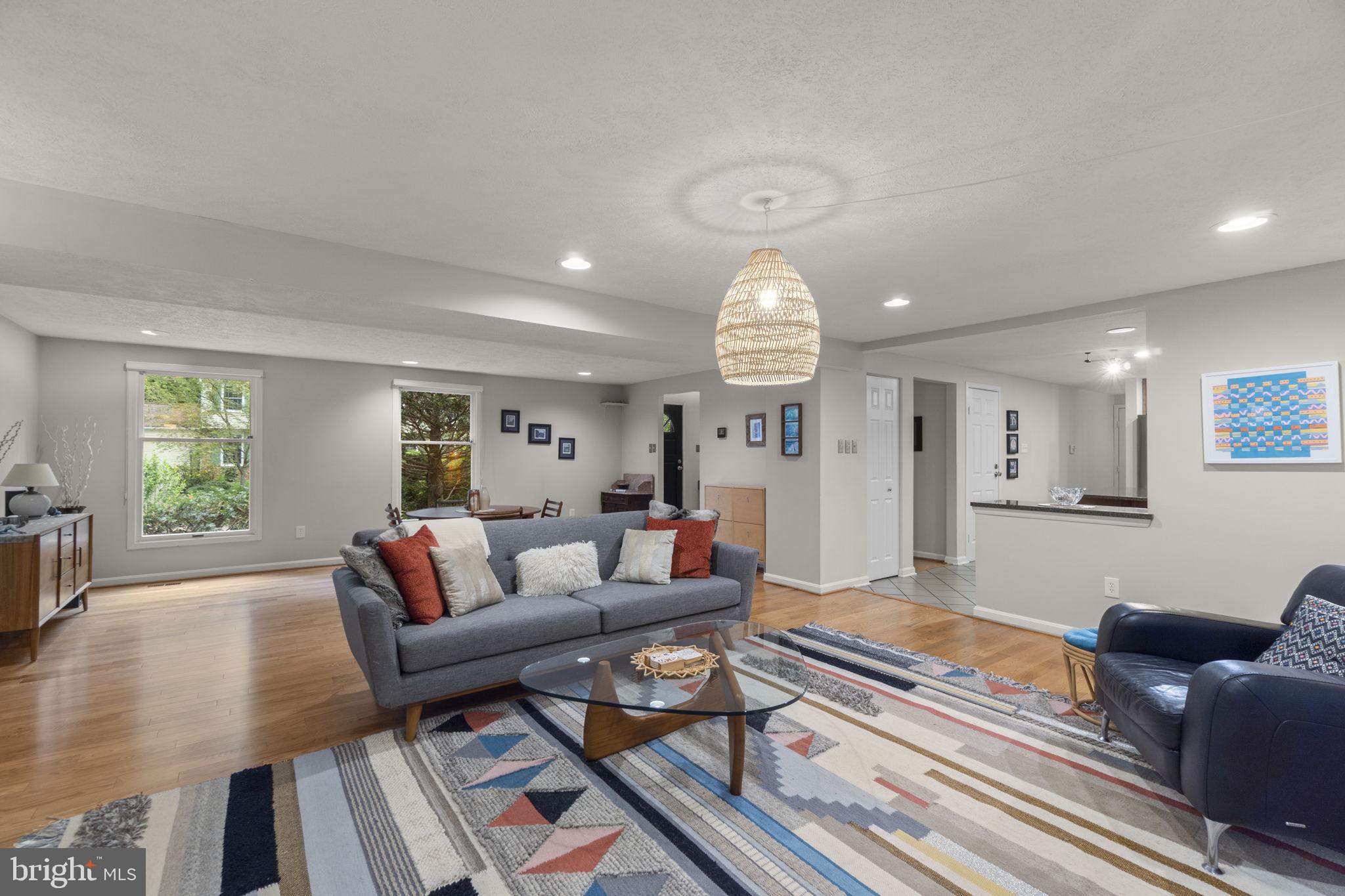 VILLAGE OF HICKORY RIDGE - Residential