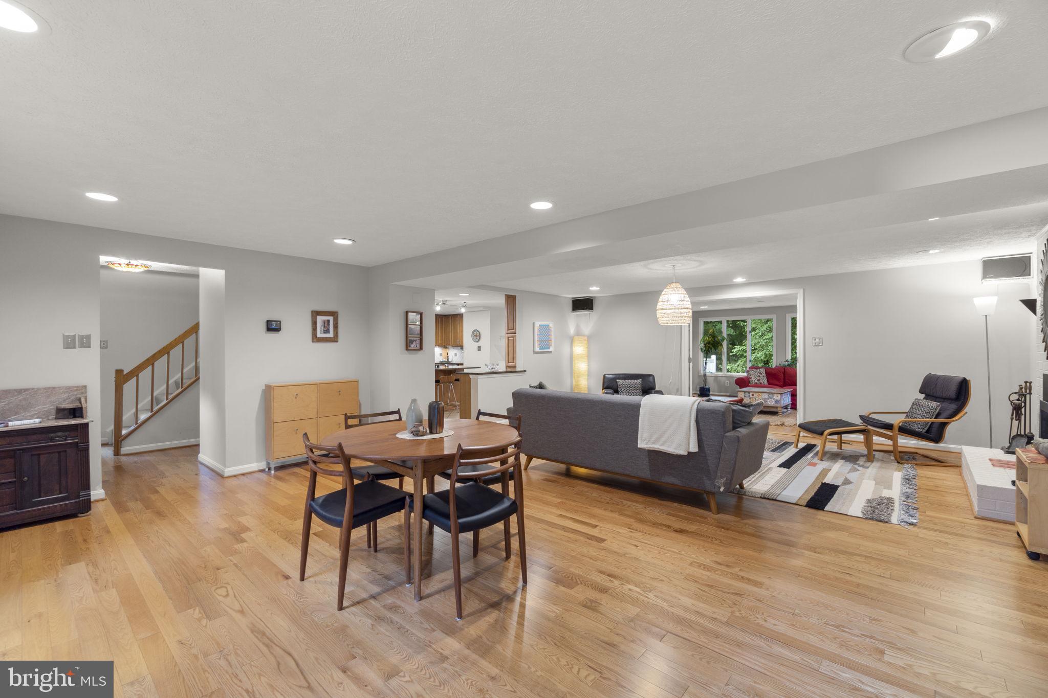 VILLAGE OF HICKORY RIDGE - Residential