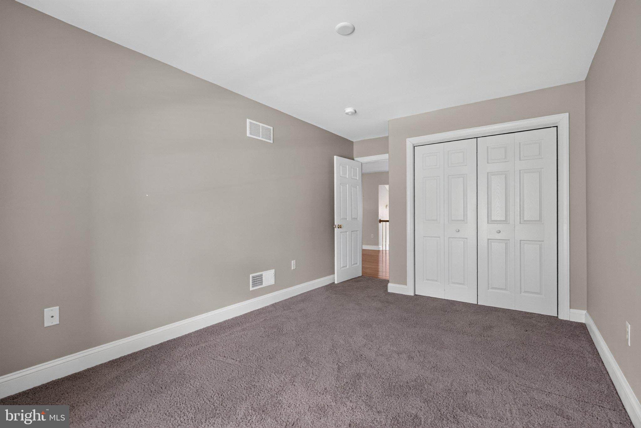 STRATTON CHASE - Residential