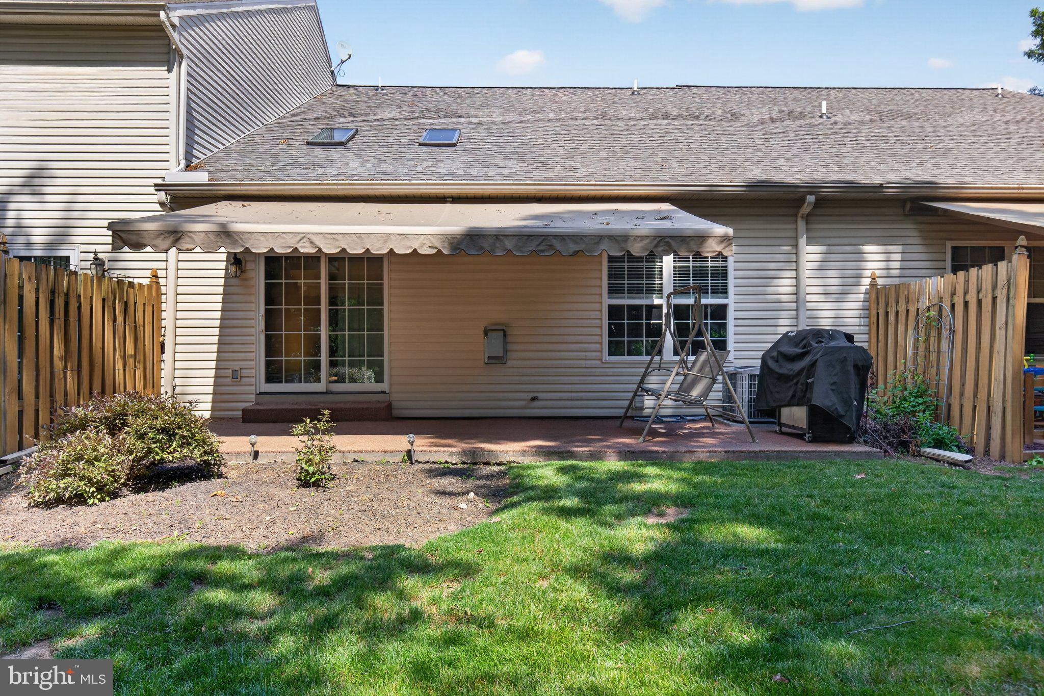 STRATTON CHASE - Residential
