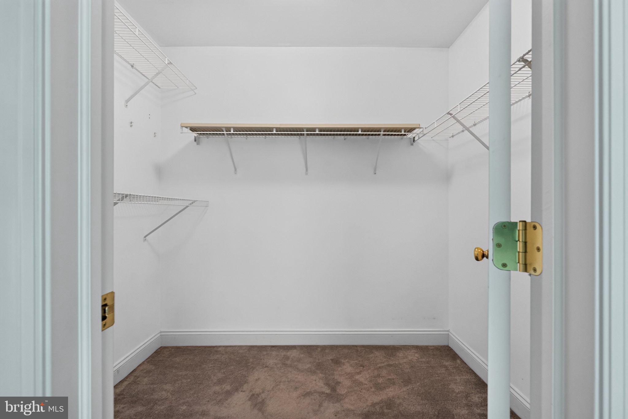 STRATTON CHASE - Residential