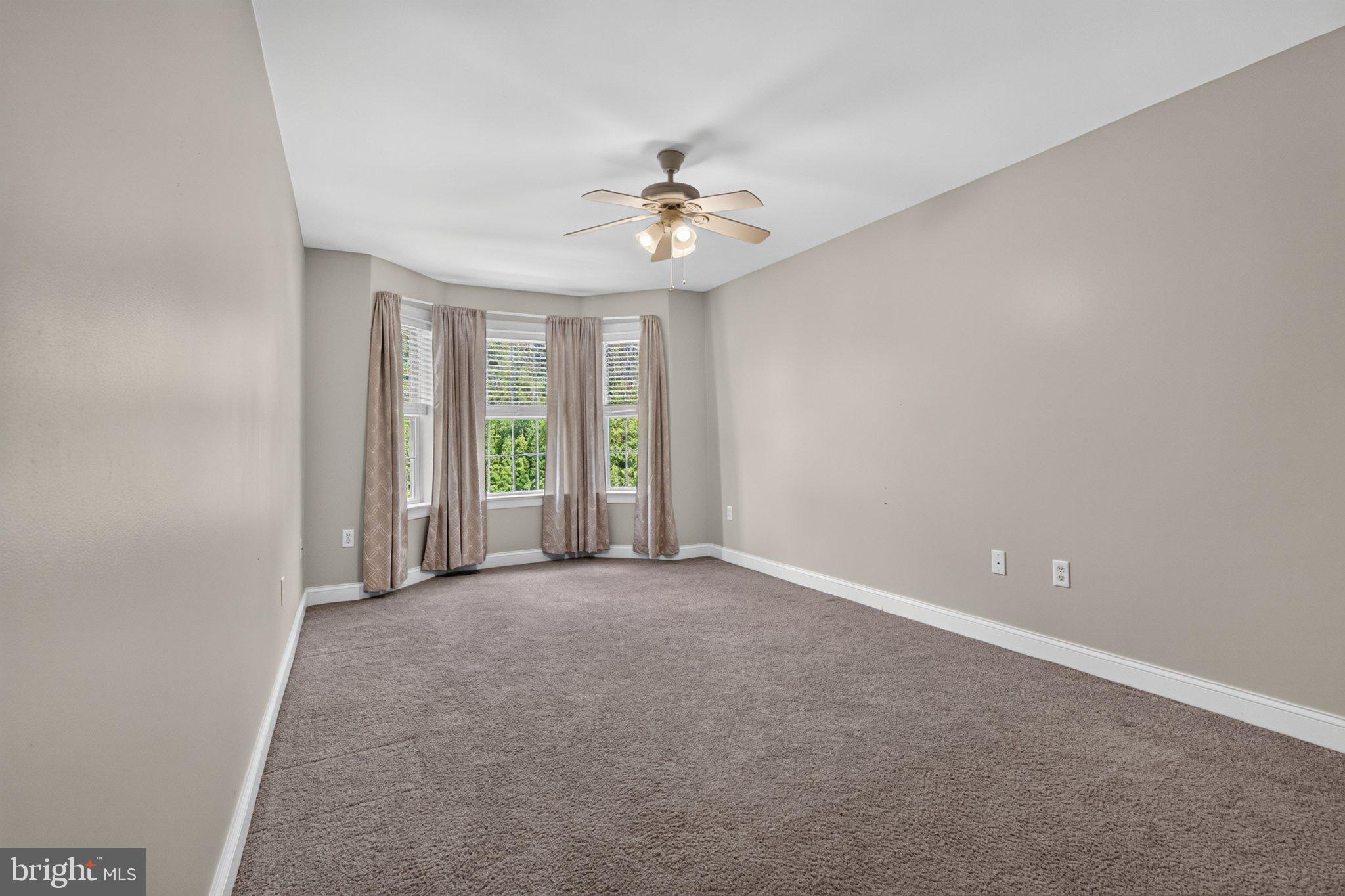 STRATTON CHASE - Residential