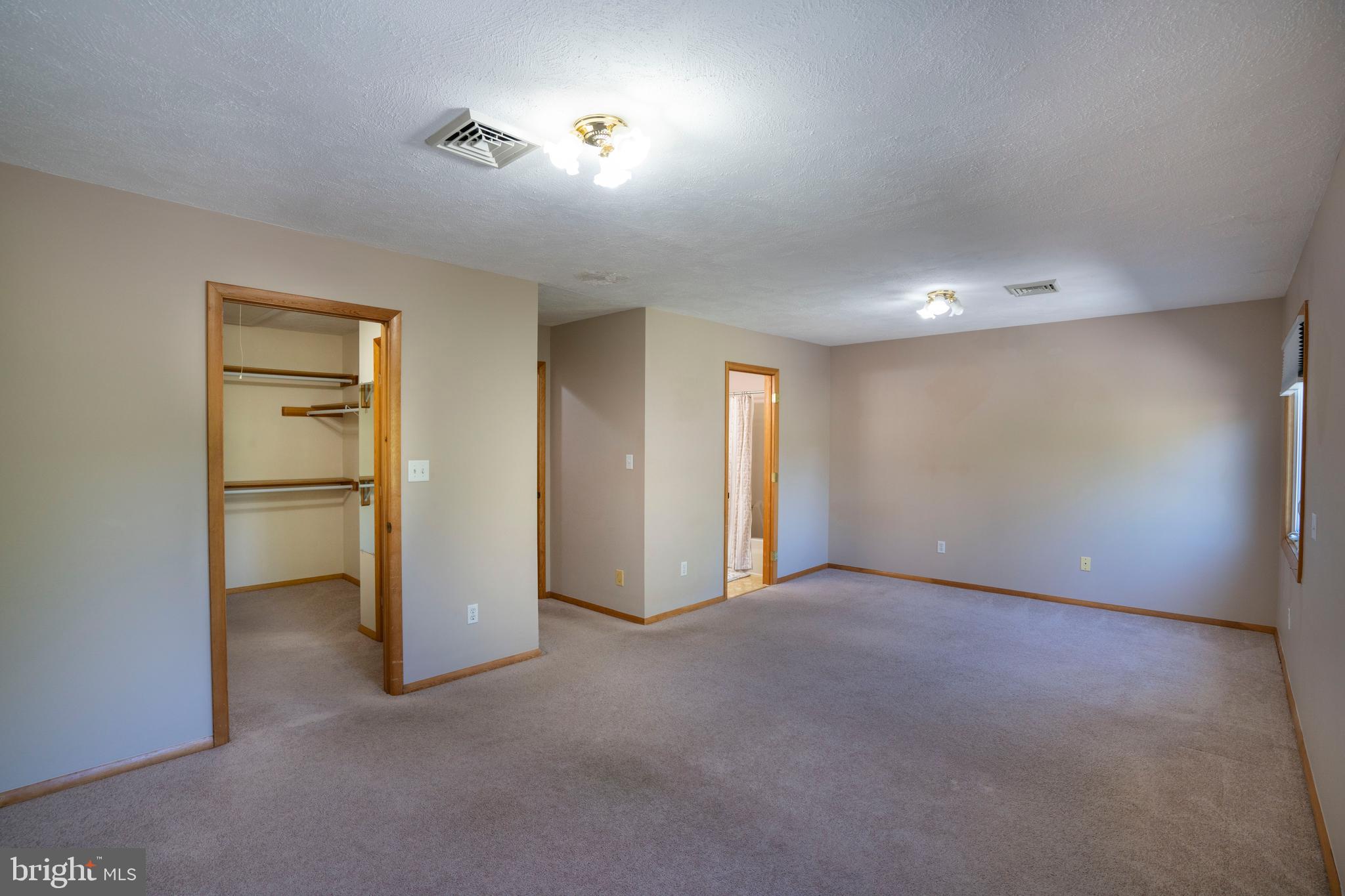 AARON VILLAGE - Residential