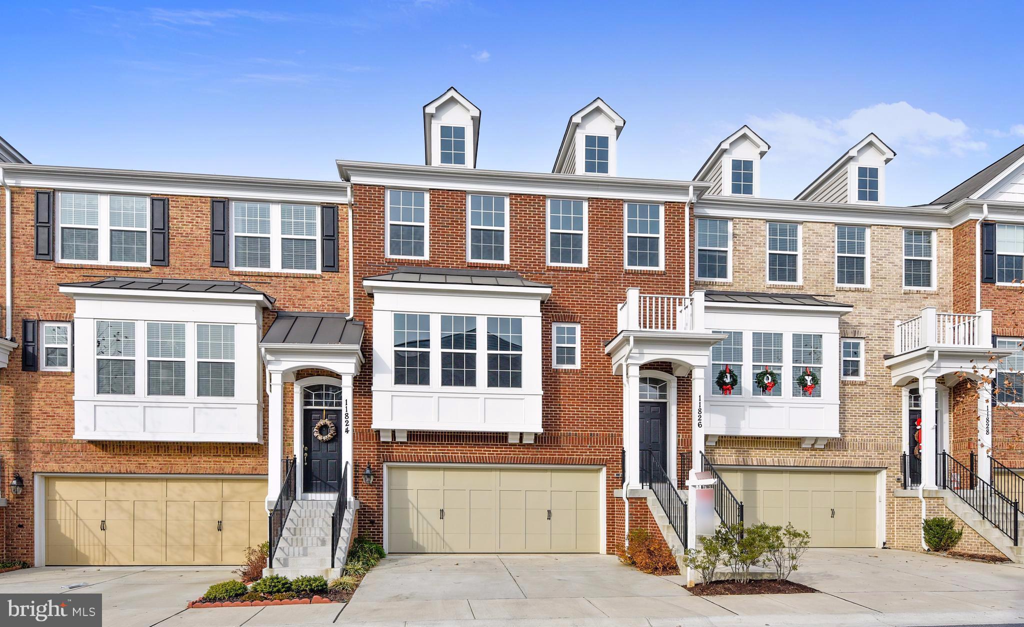 A PERFECT "10" Impeccable,almost new, beautiful light filled townhome  in Quince Trace w/tons of space! Custom top of the line finishes & lighting.Open concept main lvl w/engineered hardwood floors.STUNNING gourmet kitch, breakfast/sunroom,2full/2half bath.Relax owner suite to call your own!Huge fam rm,deck+patio back to grn space,2 car garage.Conv to Downtown Crown,Kentlands,QO shops/restaurants.