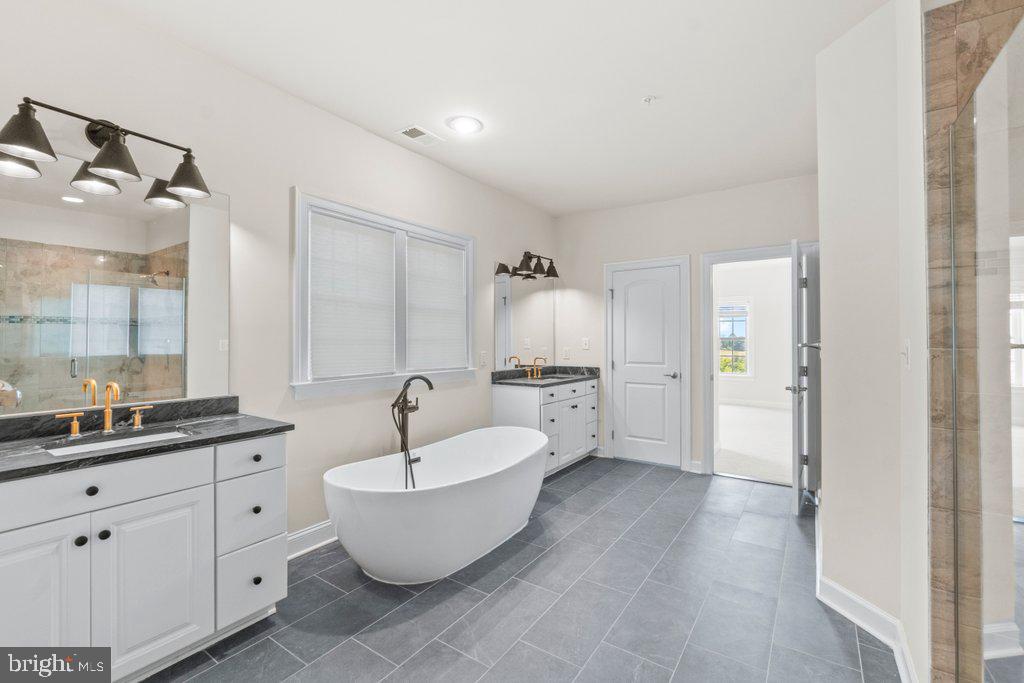 POOLEDALE FARM - Residential