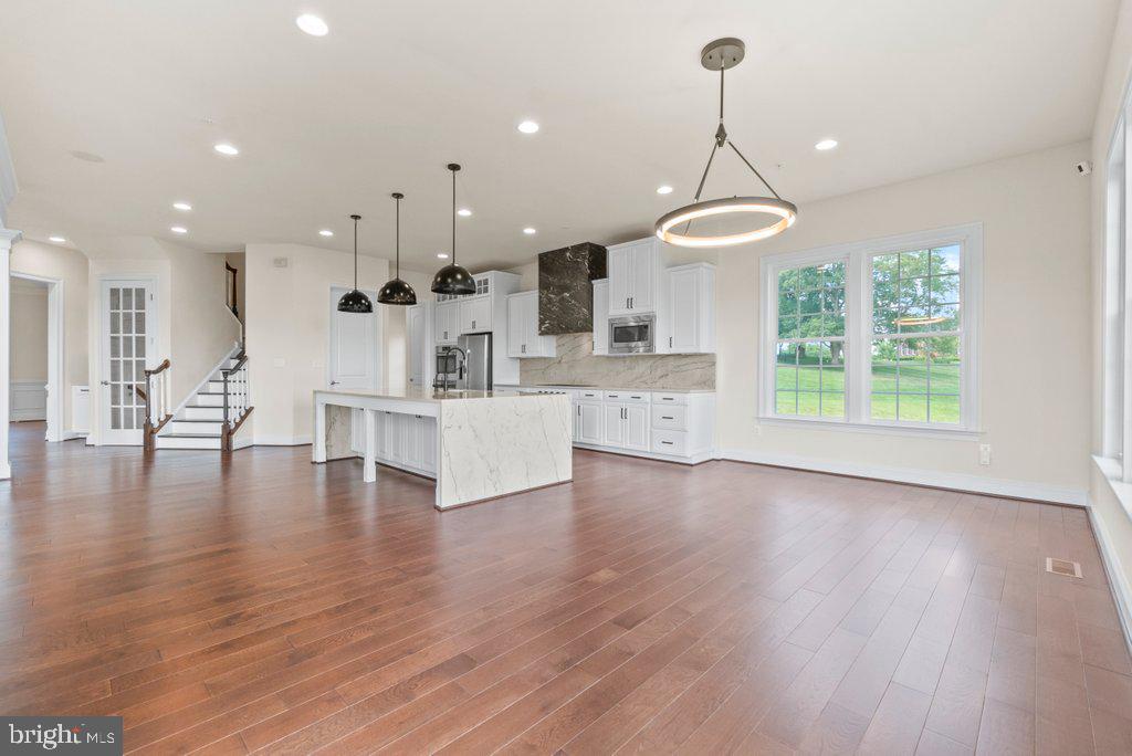 POOLEDALE FARM - Residential