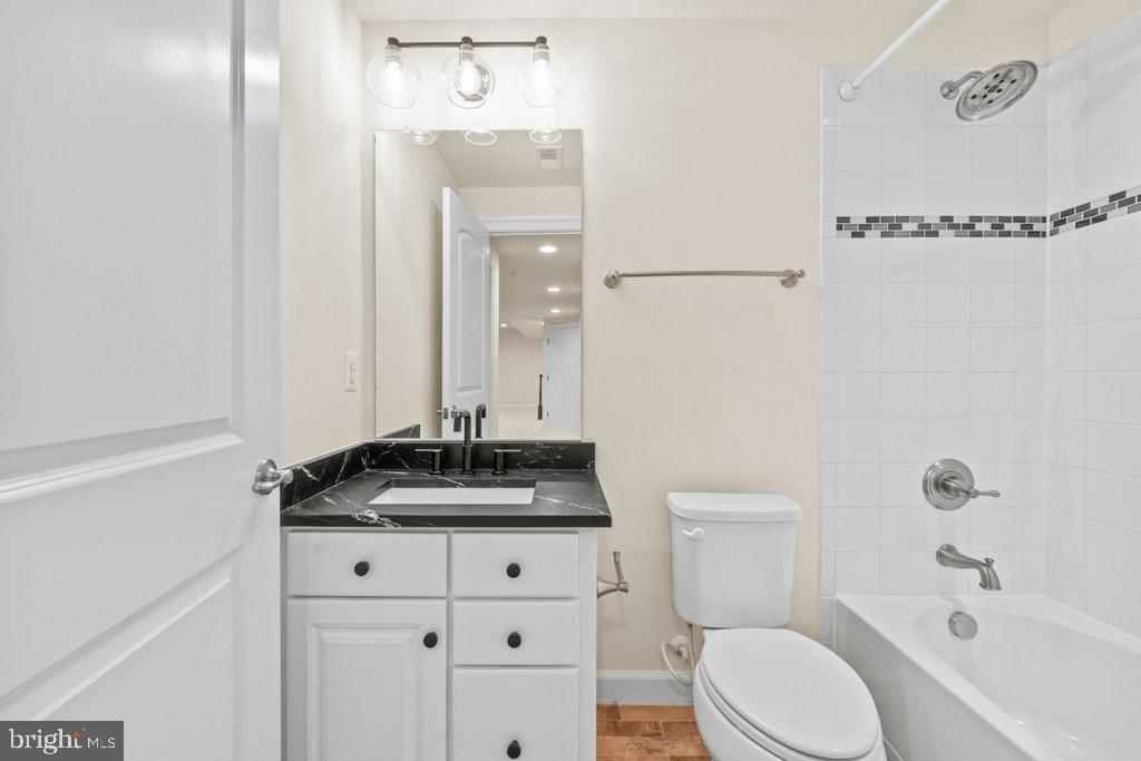POOLEDALE FARM - Residential