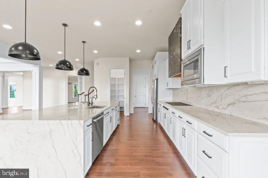 POOLEDALE FARM - Residential
