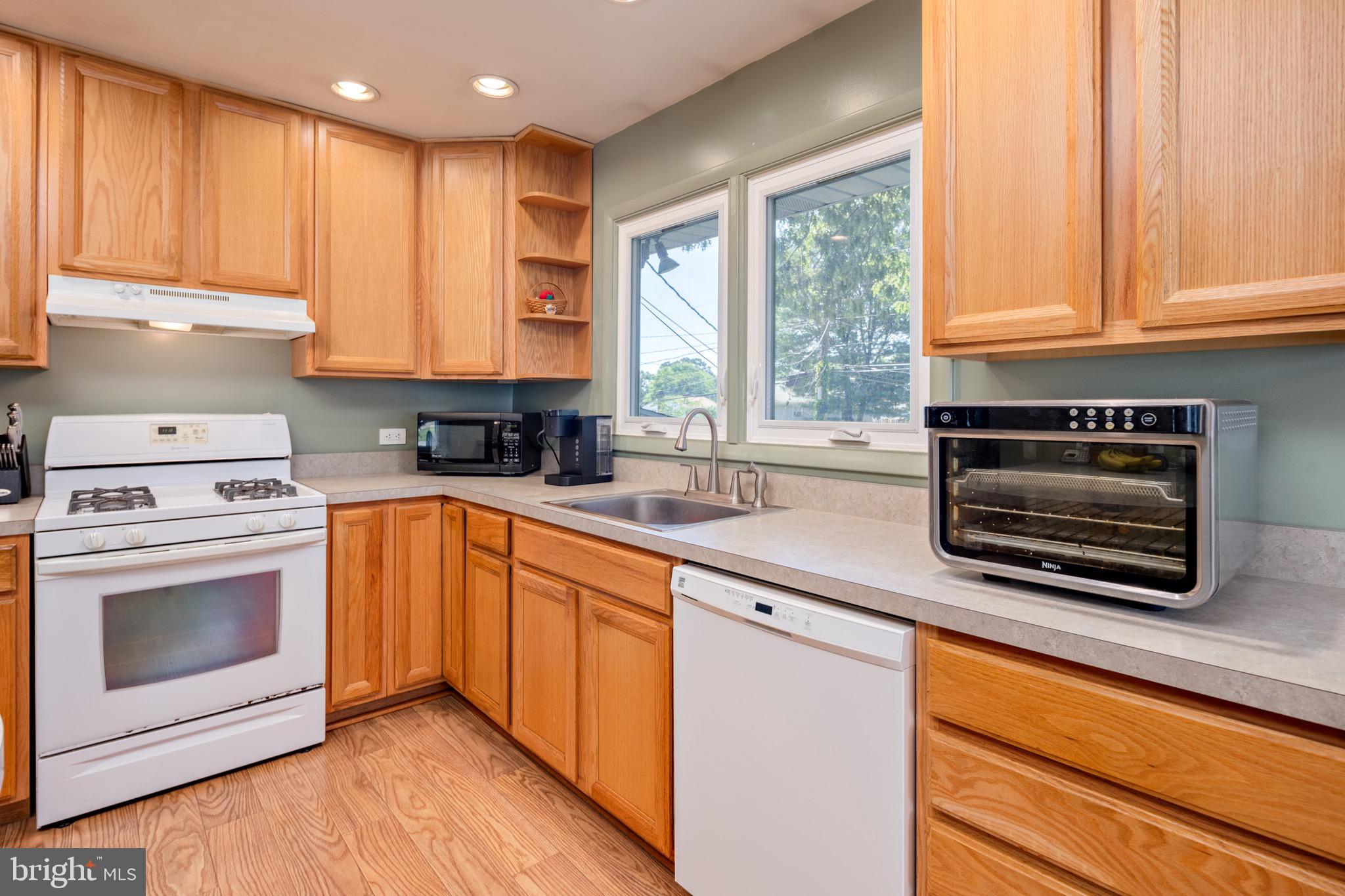 GLEN BURNIE PARK - Residential