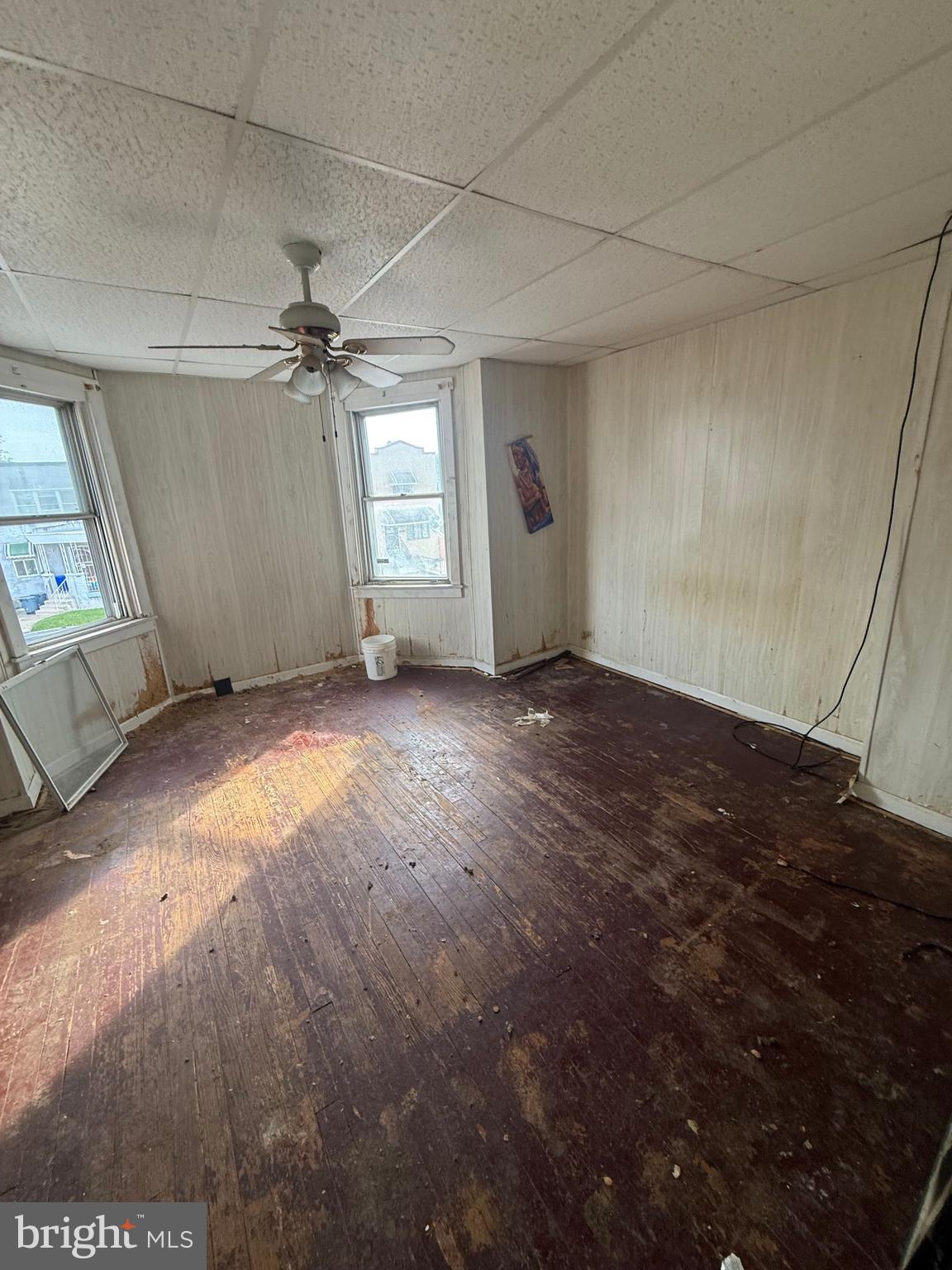 ELMWOOD PARK - Residential