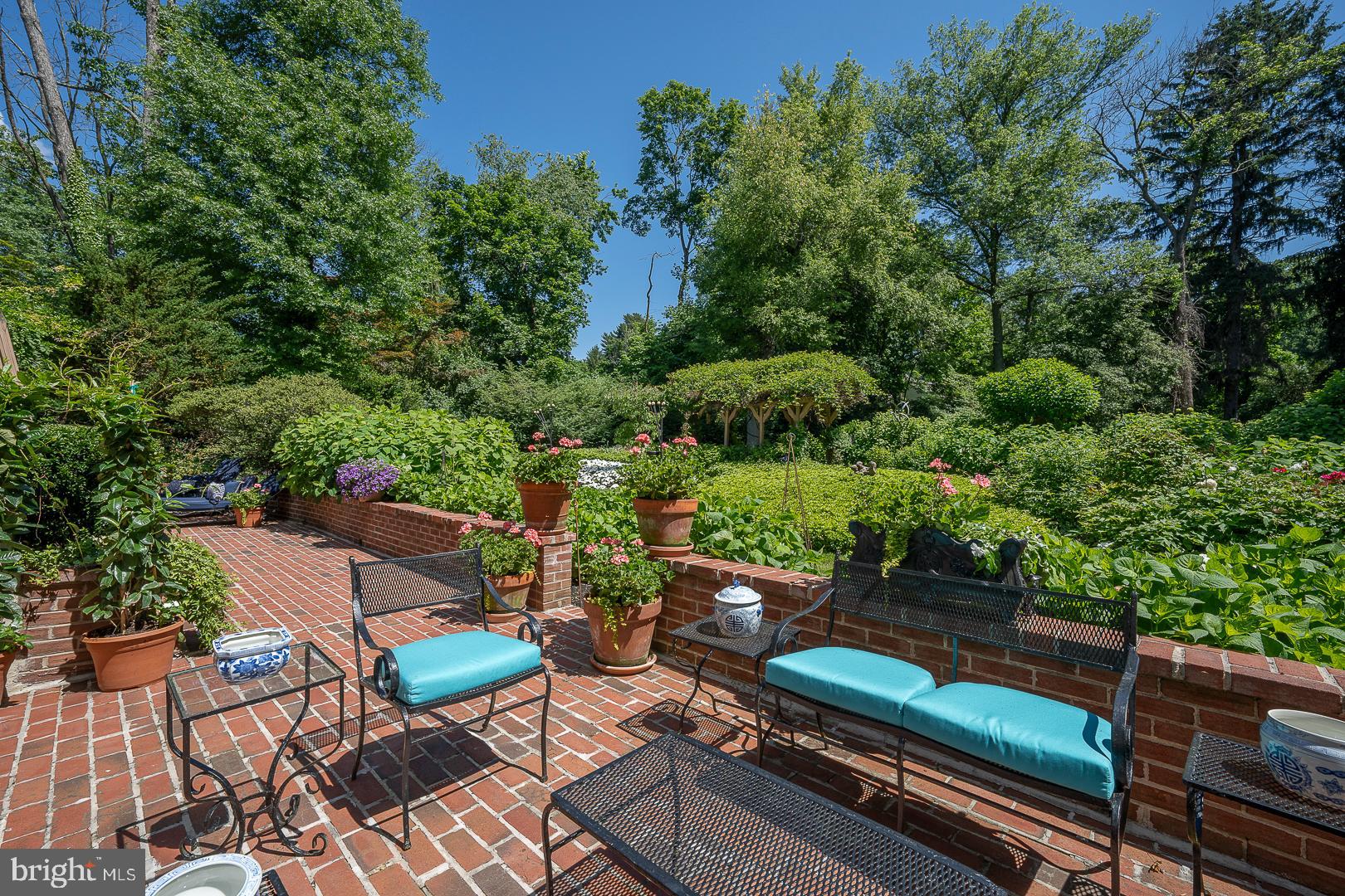 MERION GOLF ESTATES - Residential